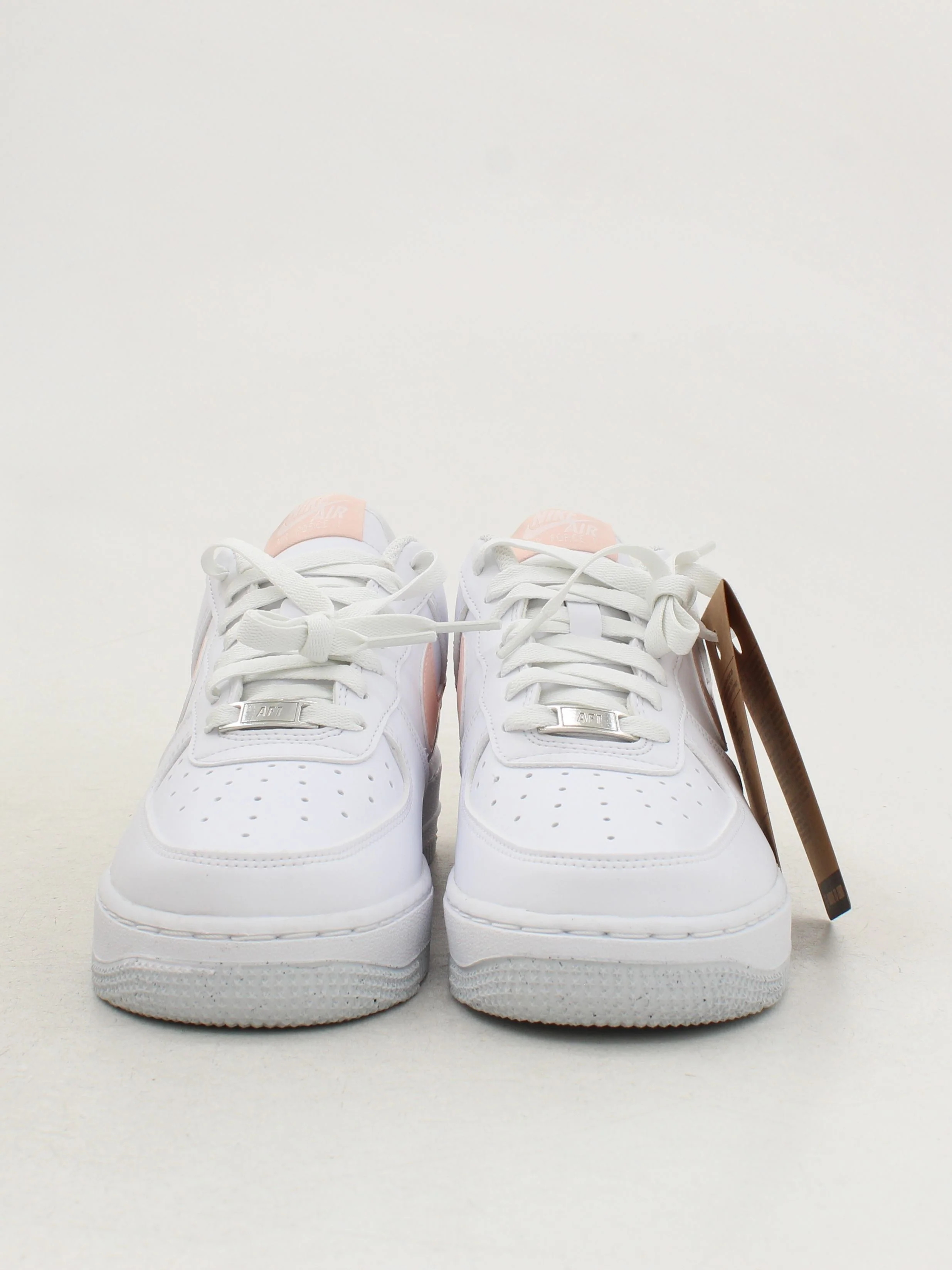Nike Women's Trainers UK5.5 in White RRP £109.5 - Image 2