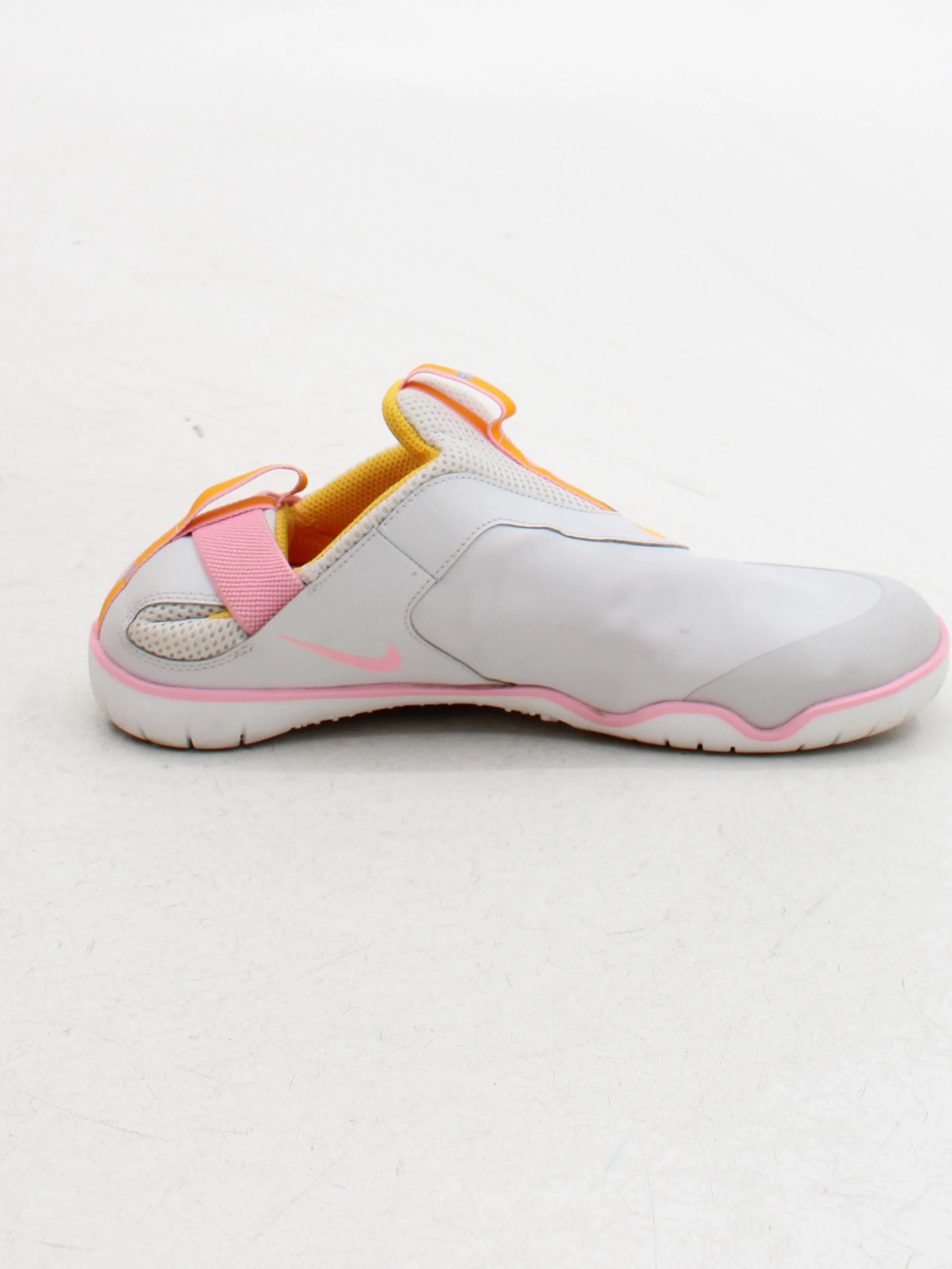 Nike Women's Trainers UK9 in White - Image 5