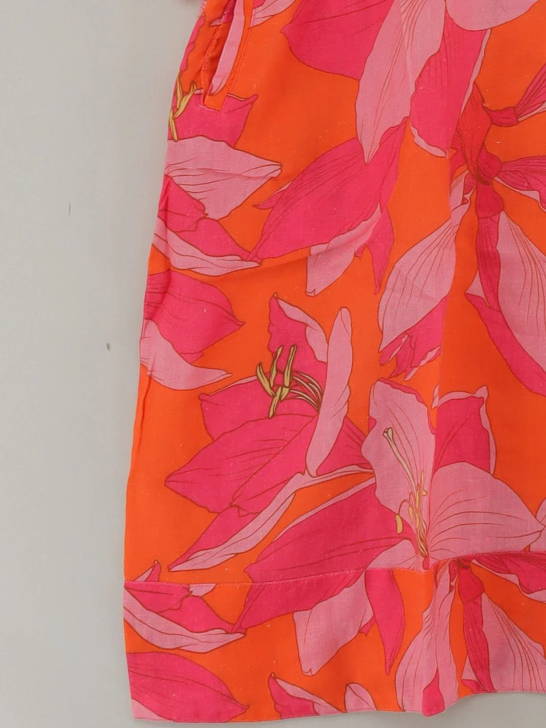 NoLoGo Women's Top XL Orange Floral 100% Linen Short Sleeve V-Neck Tunic - Image 4