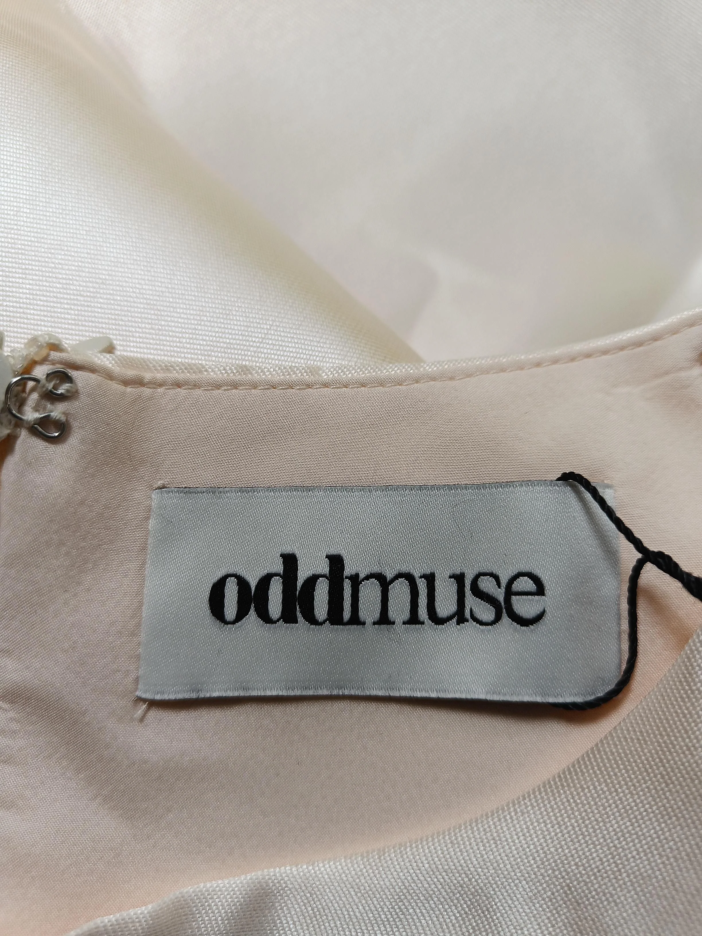oddmuse Mini Dress XXL in Cream - Image 5
