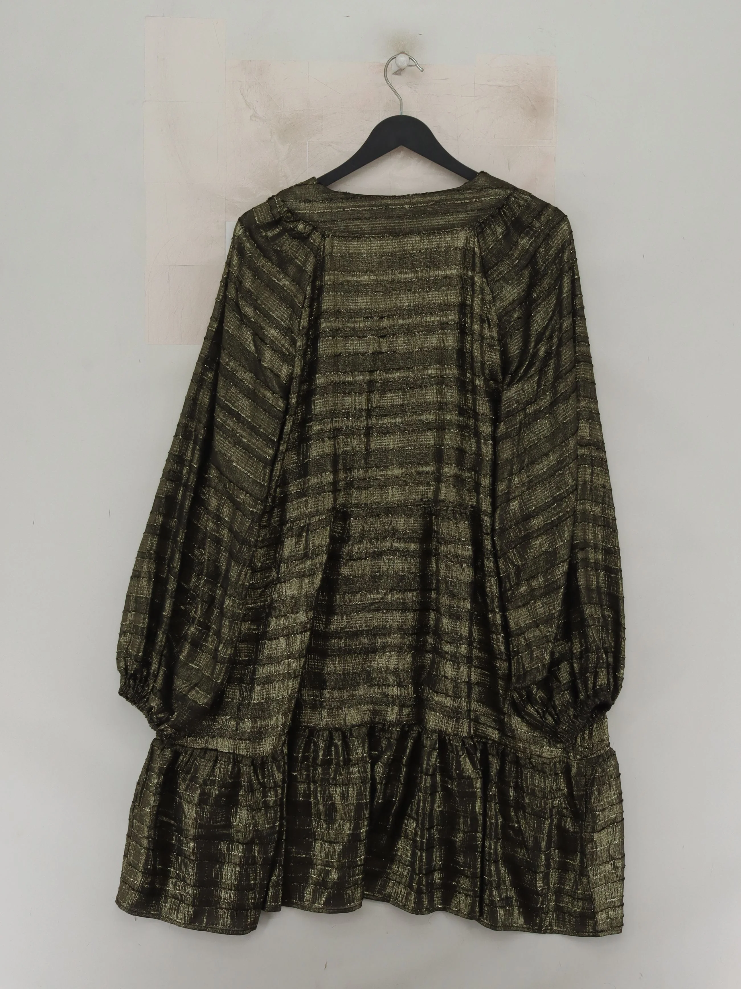 Oliver Bonas Mini Dress UK14 in Gold - Image 2