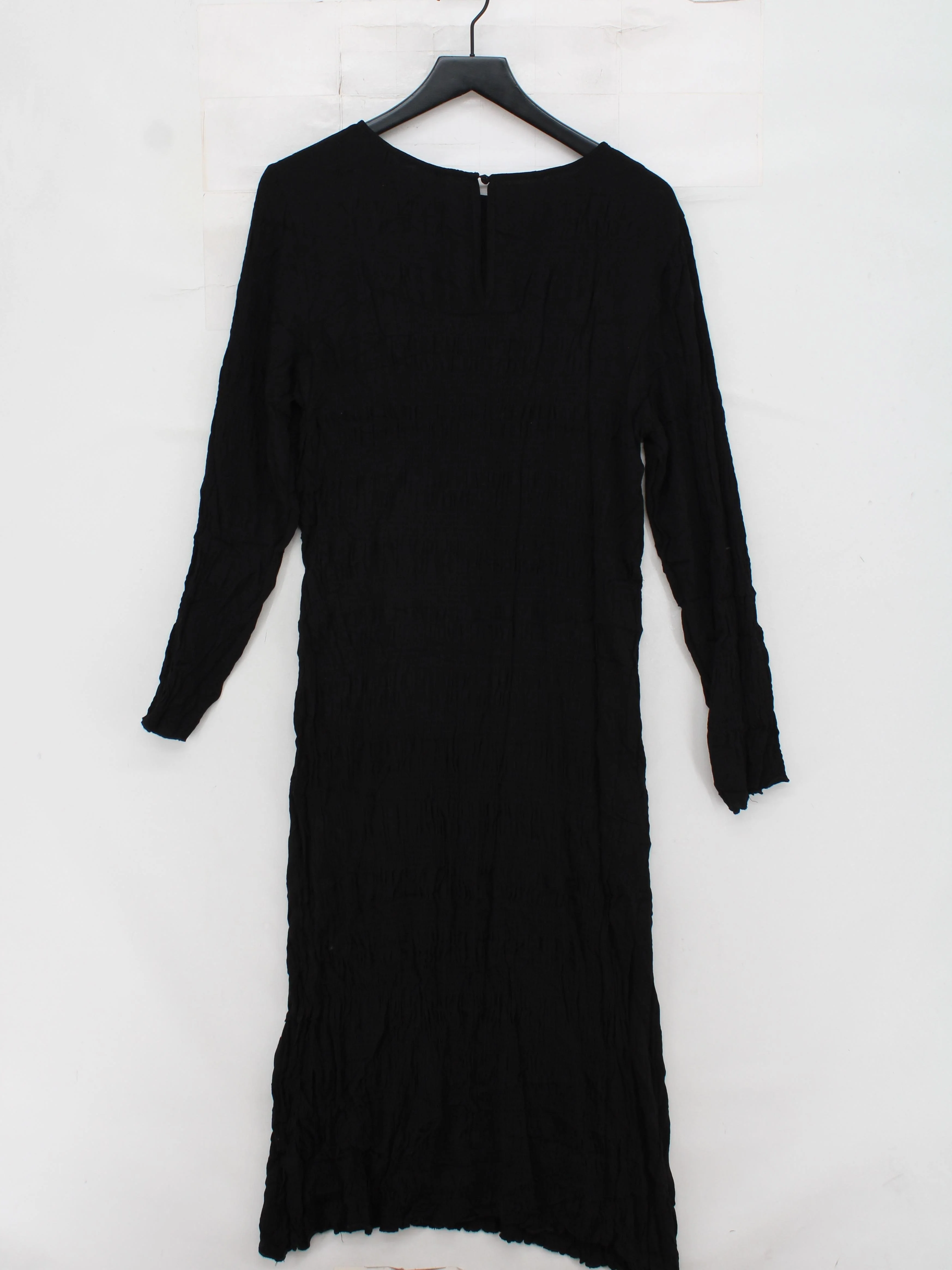Oliver Bonas T-Shirt Midi Dress UK10 in Black - Image 2