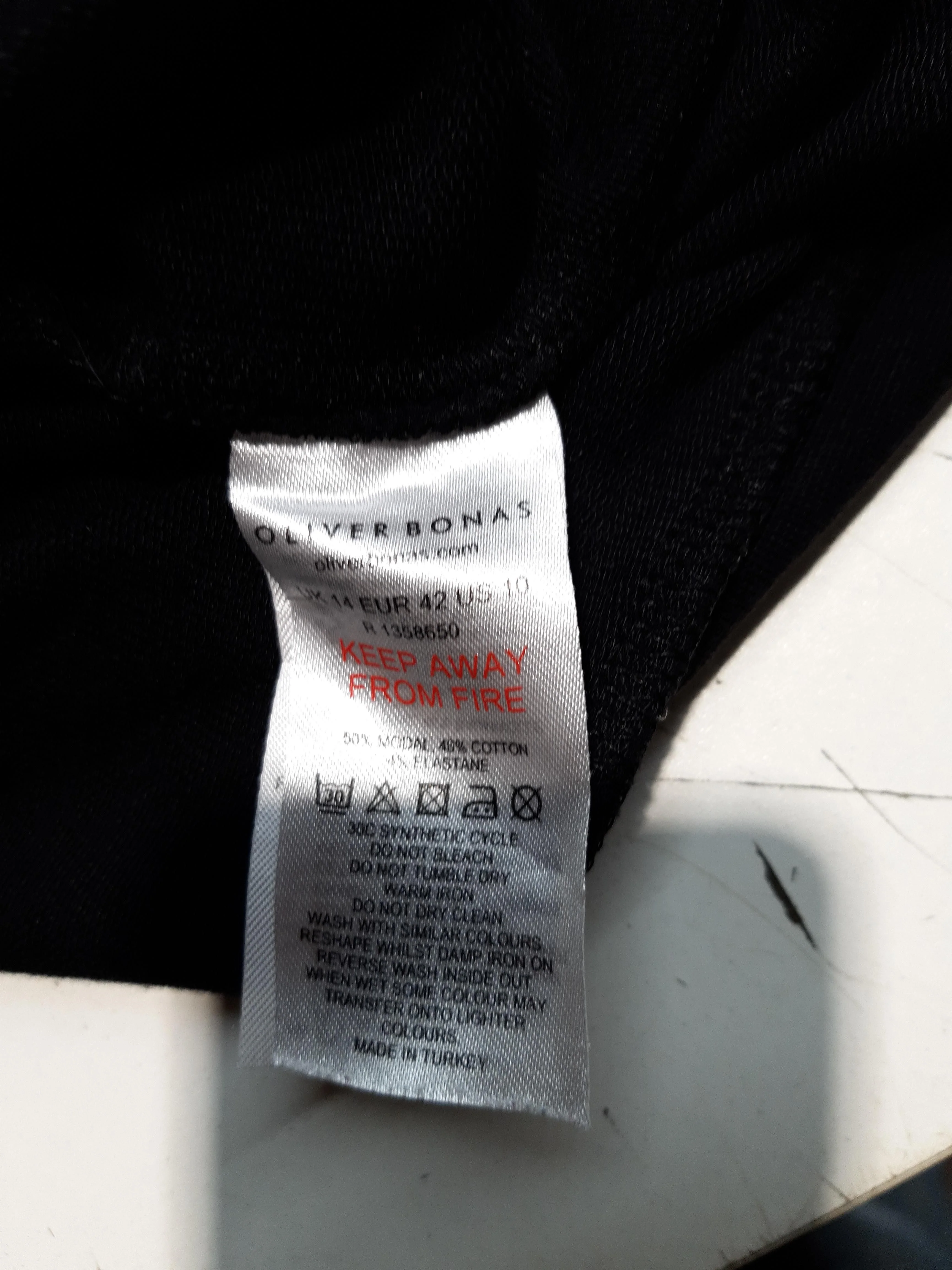 Oliver Bonas T-Shirt Mini Dress UK14 in Black - Image 6