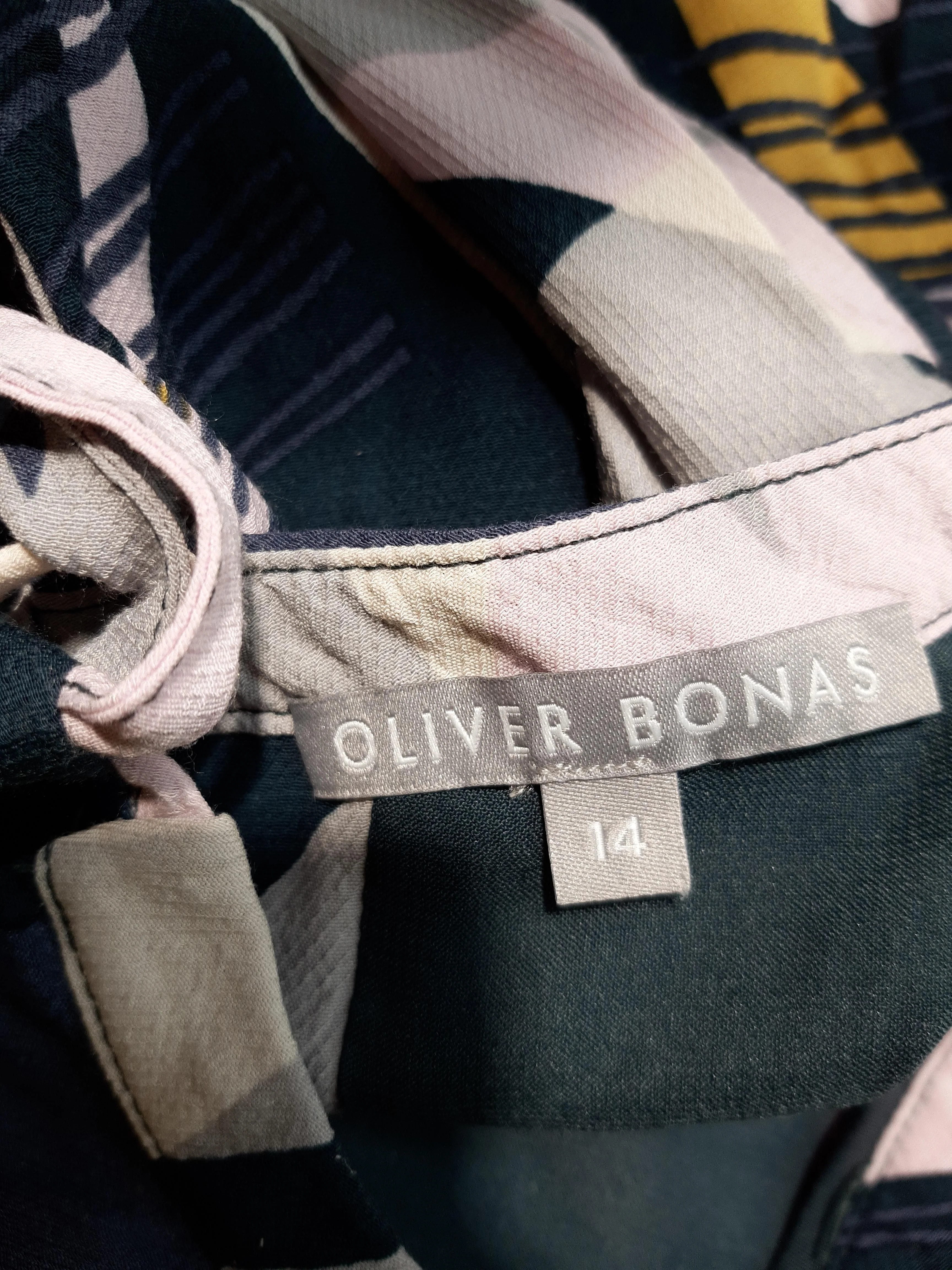 Oliver Bonas T-Shirt Mini Dress UK14 in Multi - Image 5