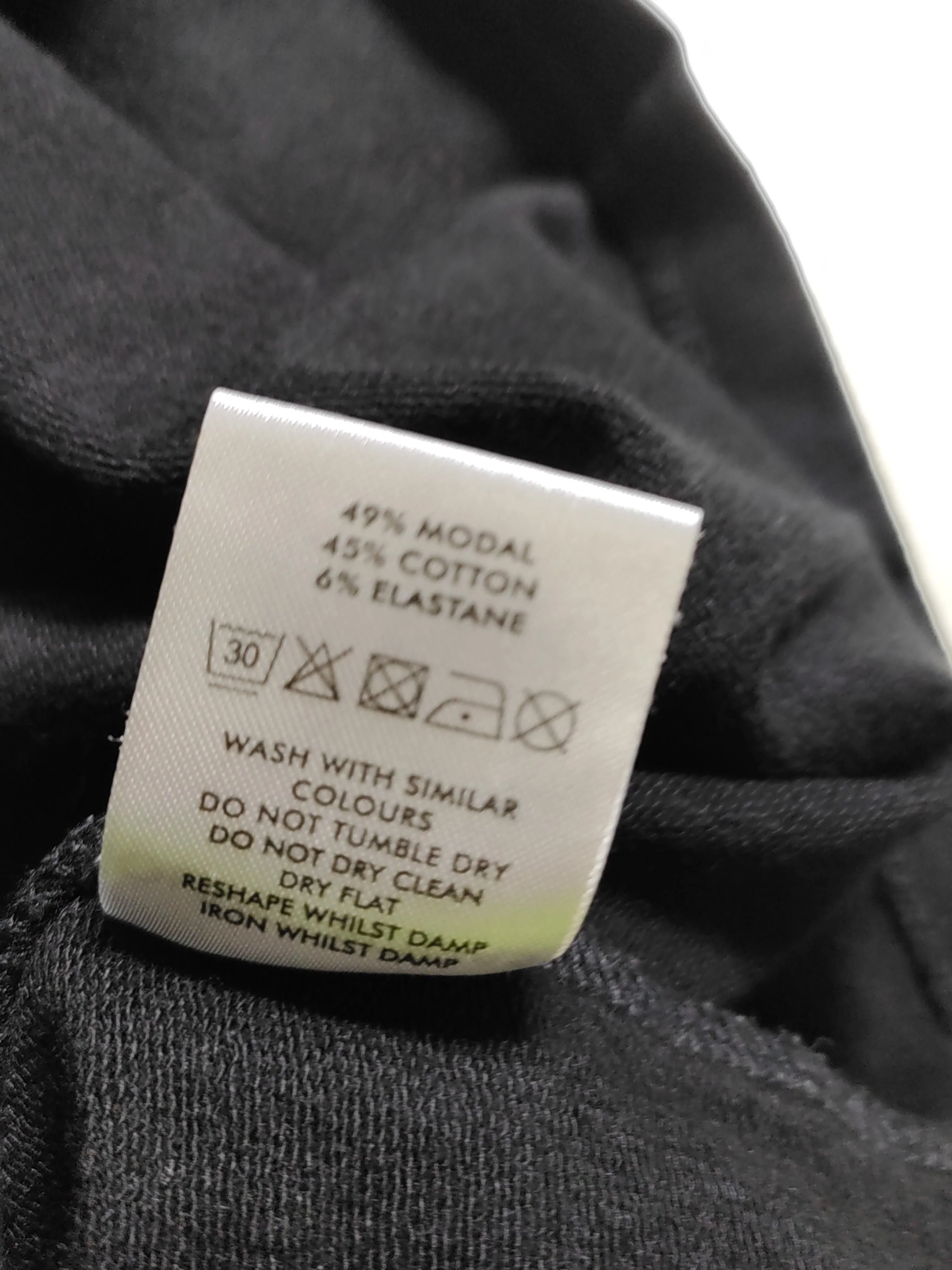 Oliver Bonas T-Shirt Mini Dress UK8 in Black - Image 6