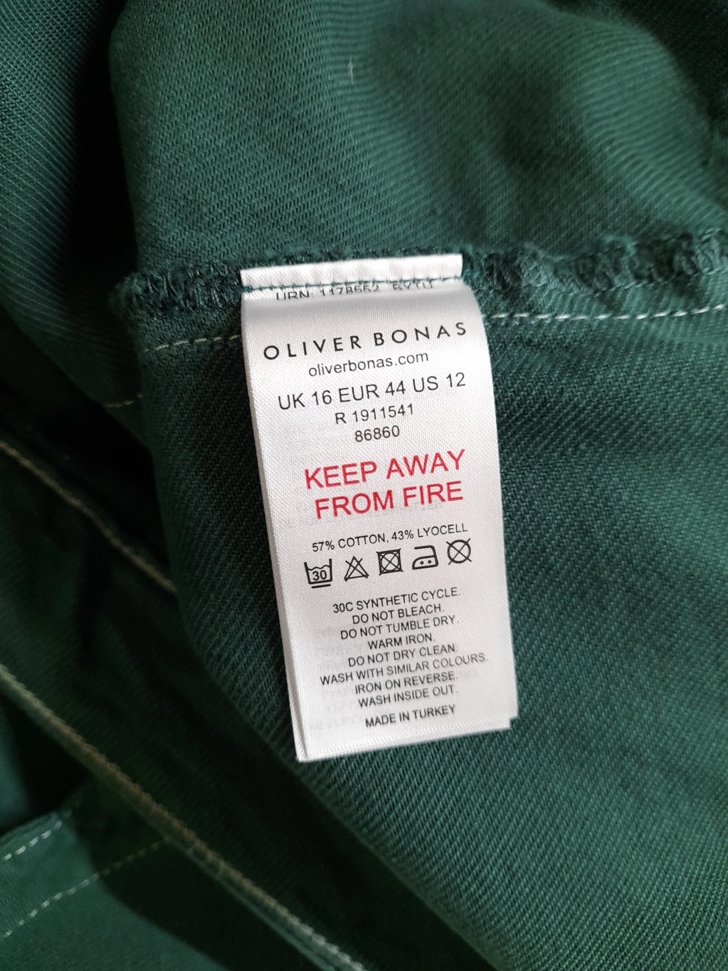 Oliver Bonas Women's Trousers UK 16 Green Cotton with Lyocell Modal Capri - Image 7