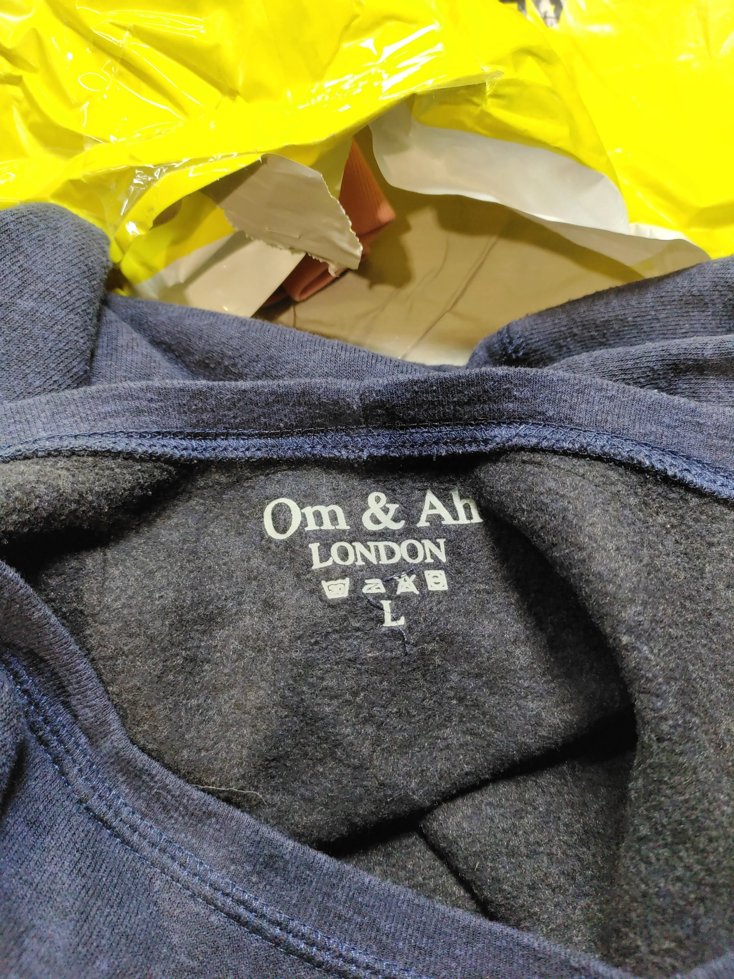 OM & AH London Women's Hoodie L Blue Graphic 100% Other Pullover - Image 5