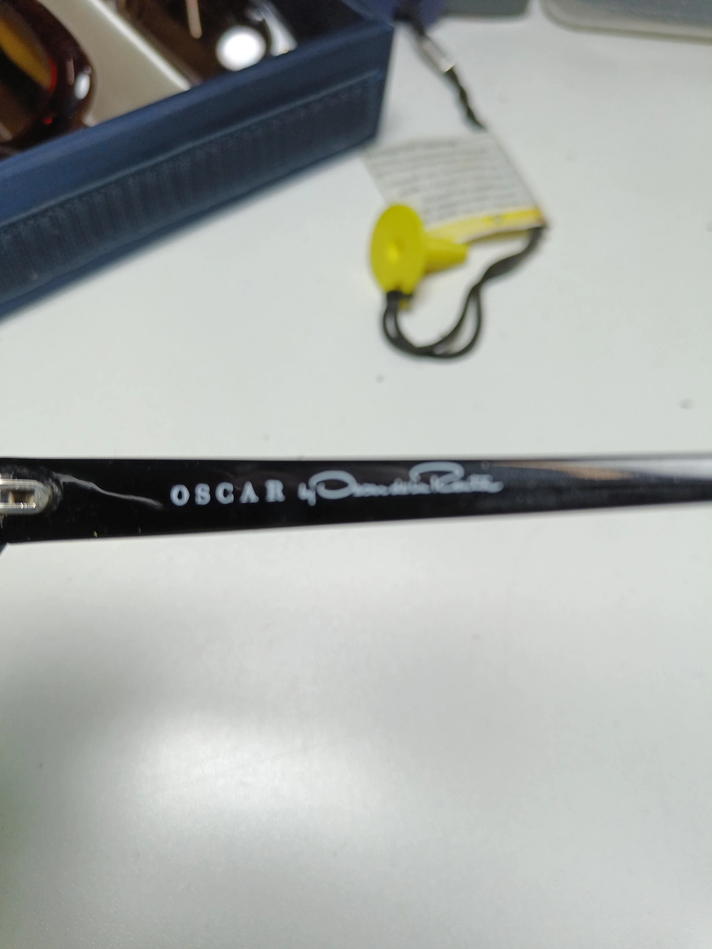 Oscar De La Renta Men's Sunglasses Black Cat Eye - Image 5
