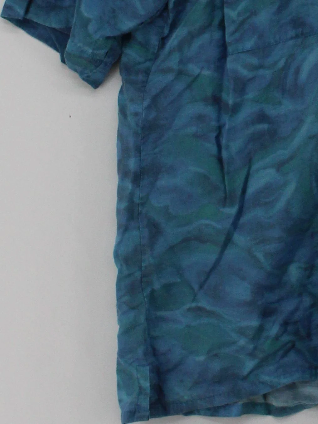 & Other Stories Men's Shirt S Blue Graphic Lyocell Modal with Polyamide Basic - Image 4