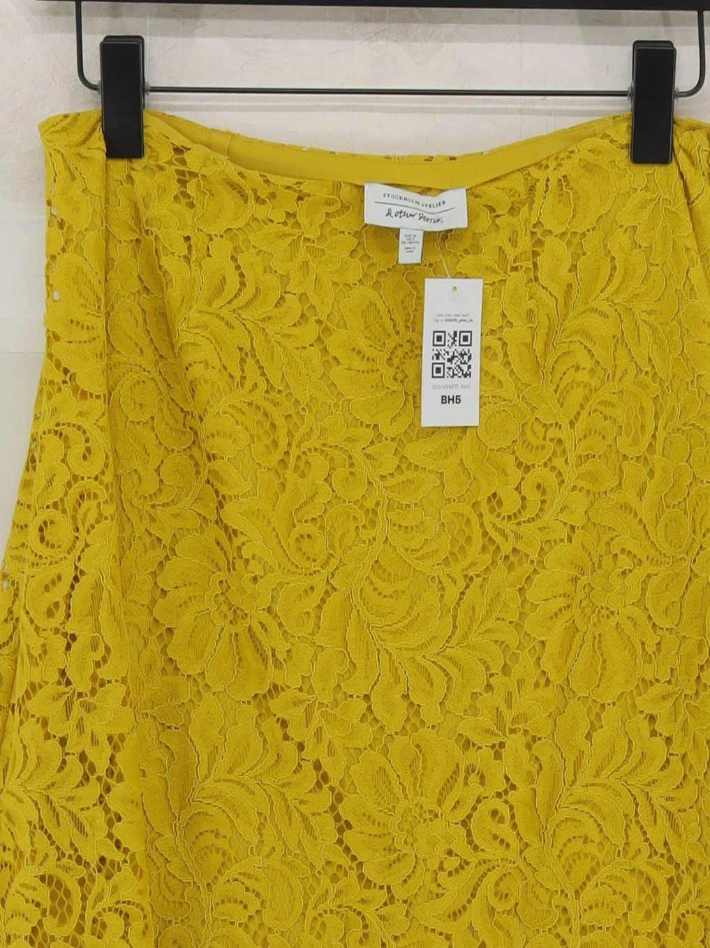 & Other Stories Women's Midi Skirt UK 10 Yellow Polyamide - Image 3