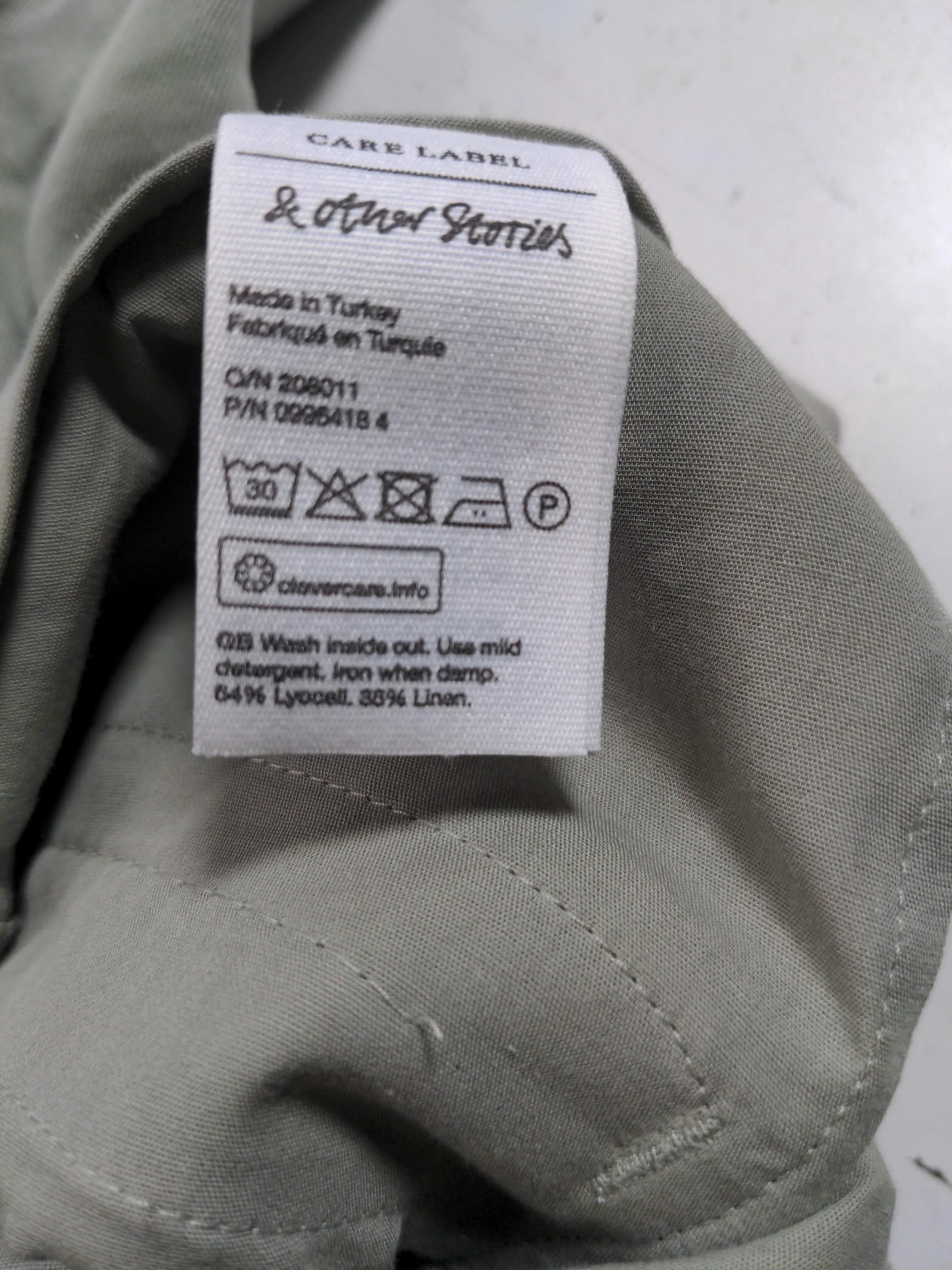 & Other Stories Women's Shorts UK 8 Green Lyocell Modal with Linen Mom - Image 6