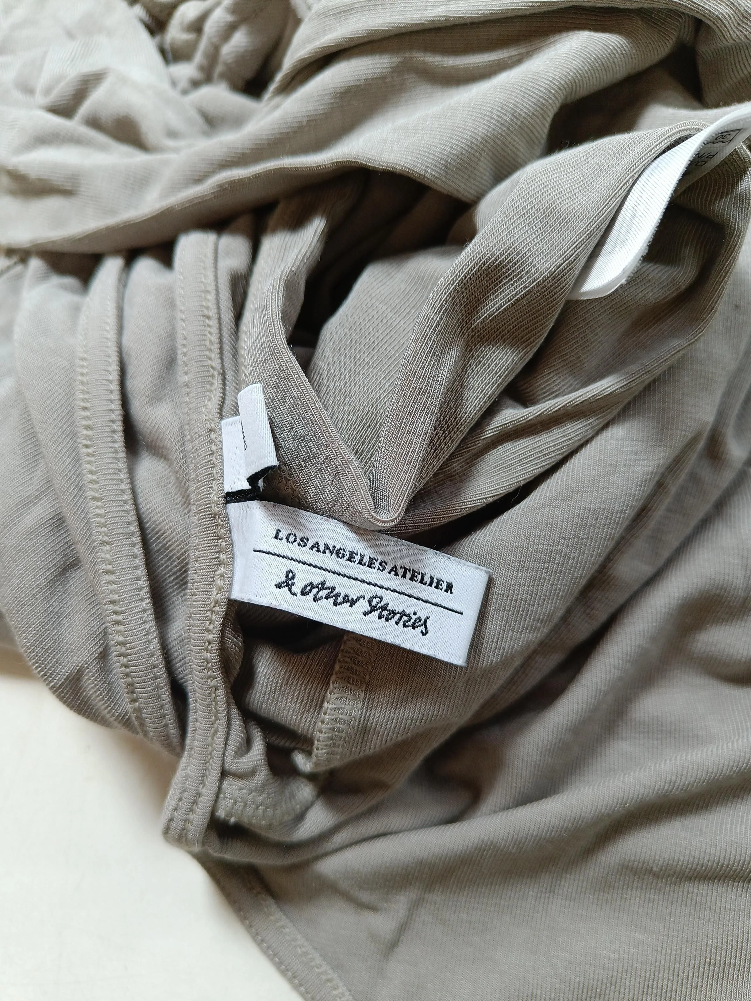 & Other Stories Women's Top S Tan Viscose with Elastane Long Sleeve V-Neck Basic - Image 5