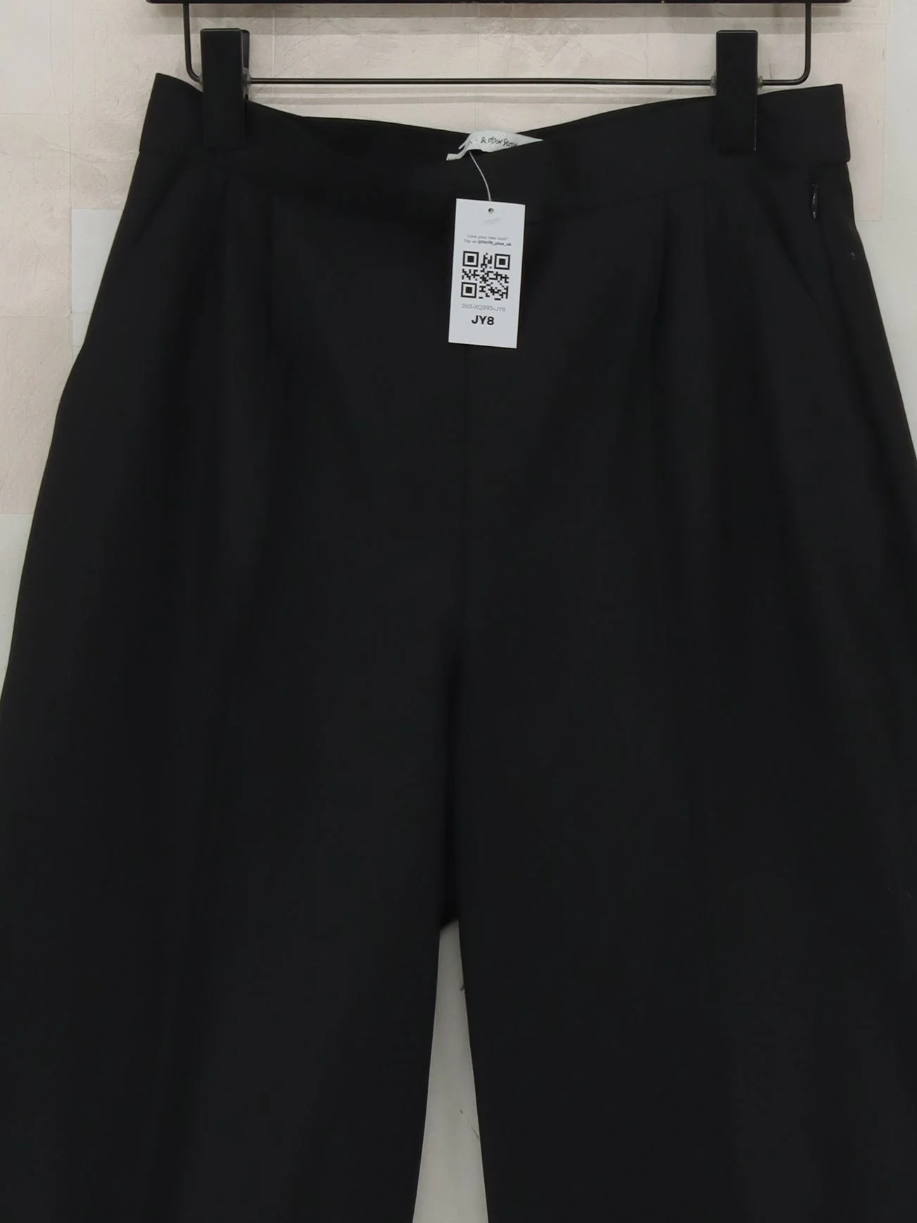 & Other Stories Women's Trousers UK 10 Black Polyester with Wool Cropped - Image 3