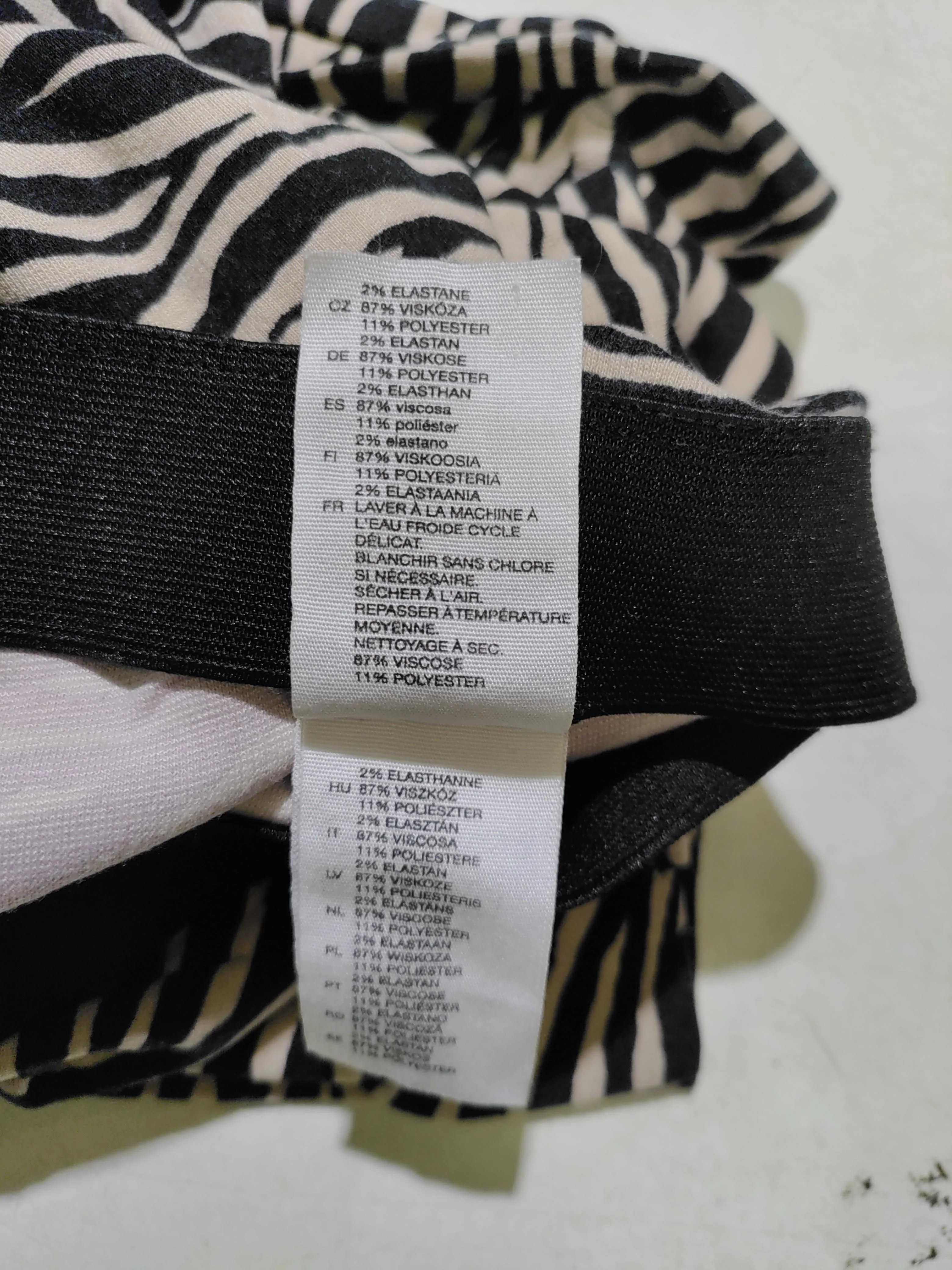 & Other Stories Women's Trousers UK 12 Black Viscose - Image 6