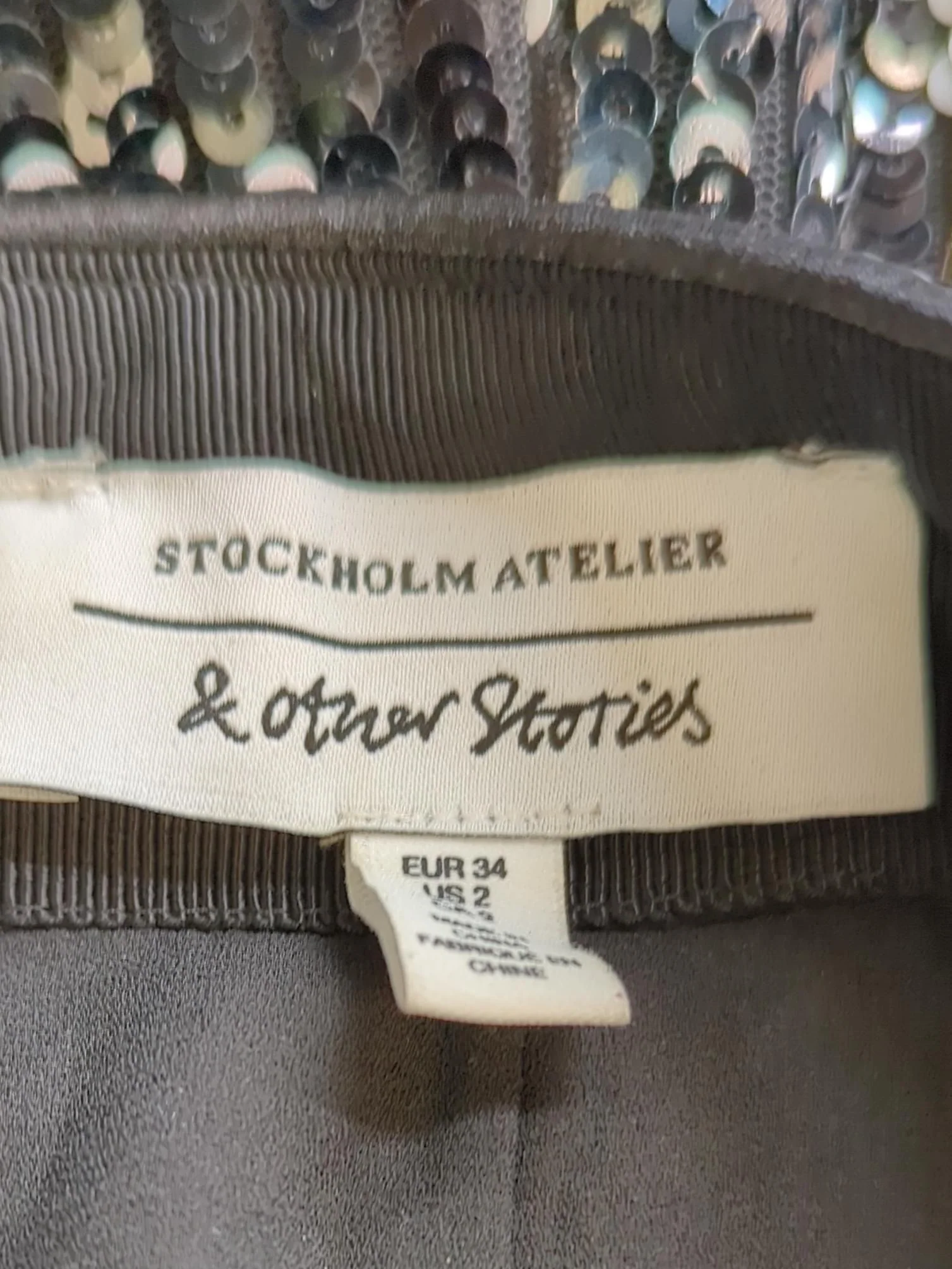 & Other Stories Women's Trousers UK 6 Black 100% Polyester Sweatpants - Image 5