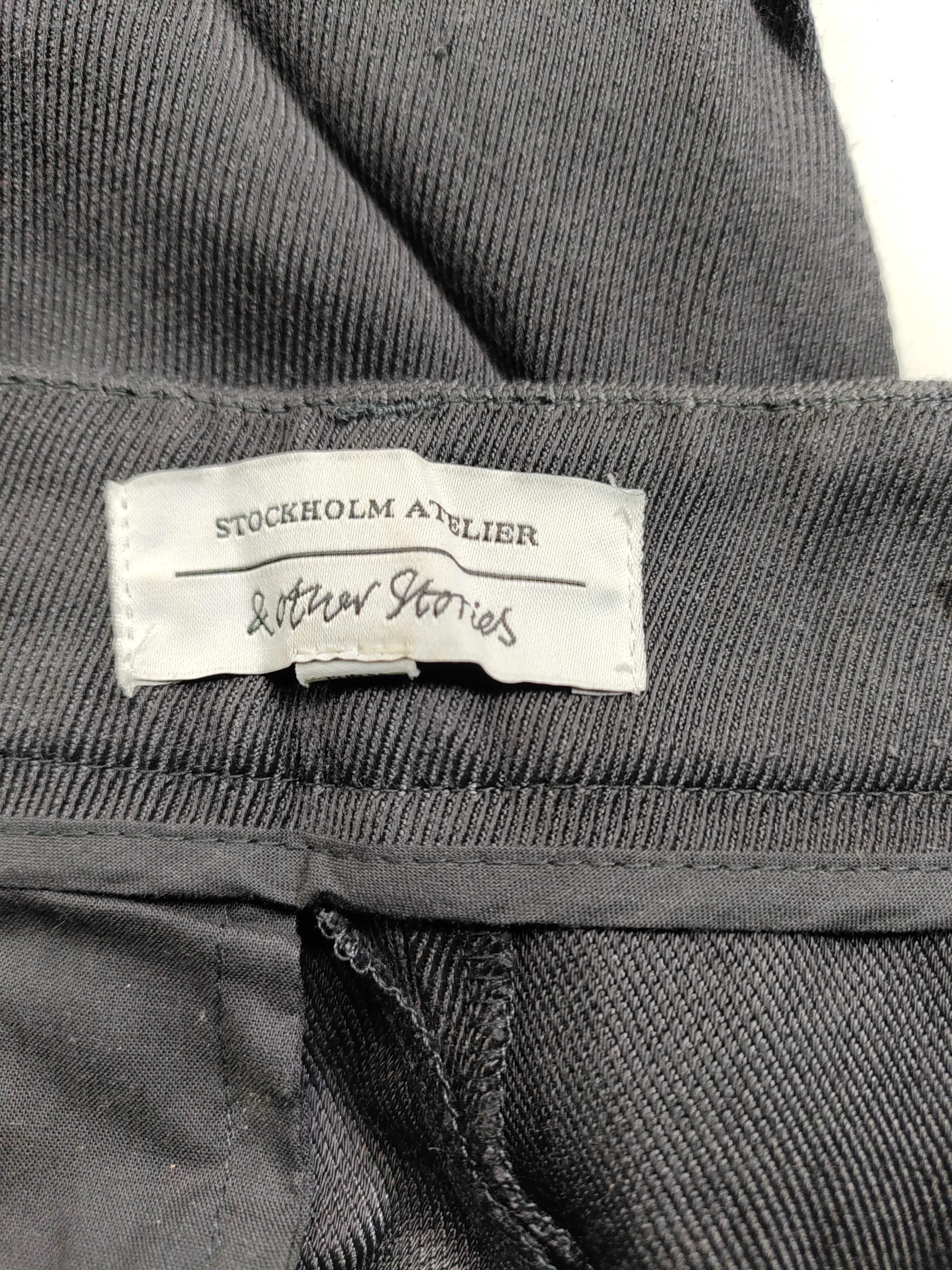 & Other Stories Women's Trousers UK 8 Black 100% Viscose Straight Chino - Image 5