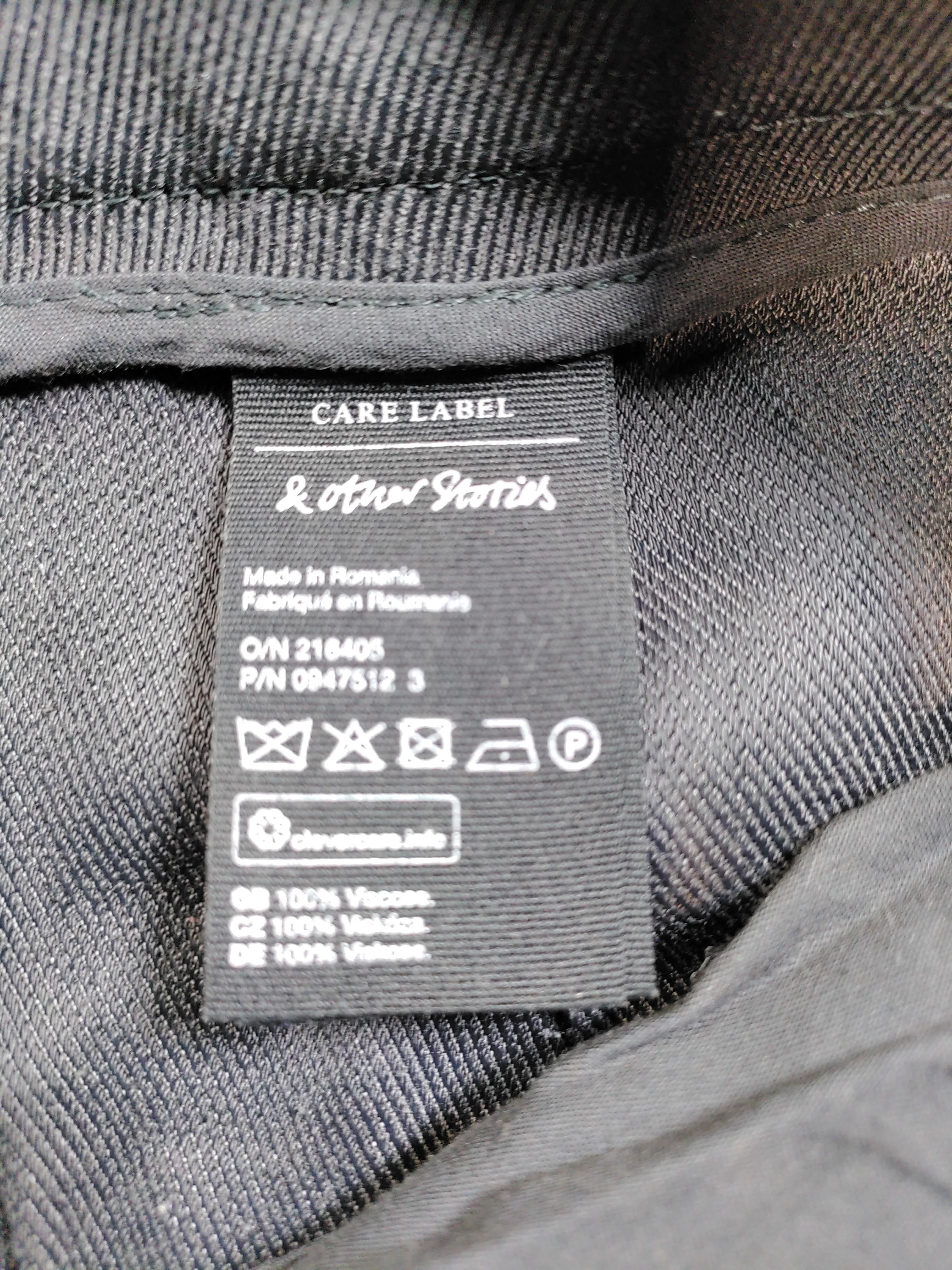 & Other Stories Women's Trousers UK 8 Black 100% Viscose Straight Chino - Image 6