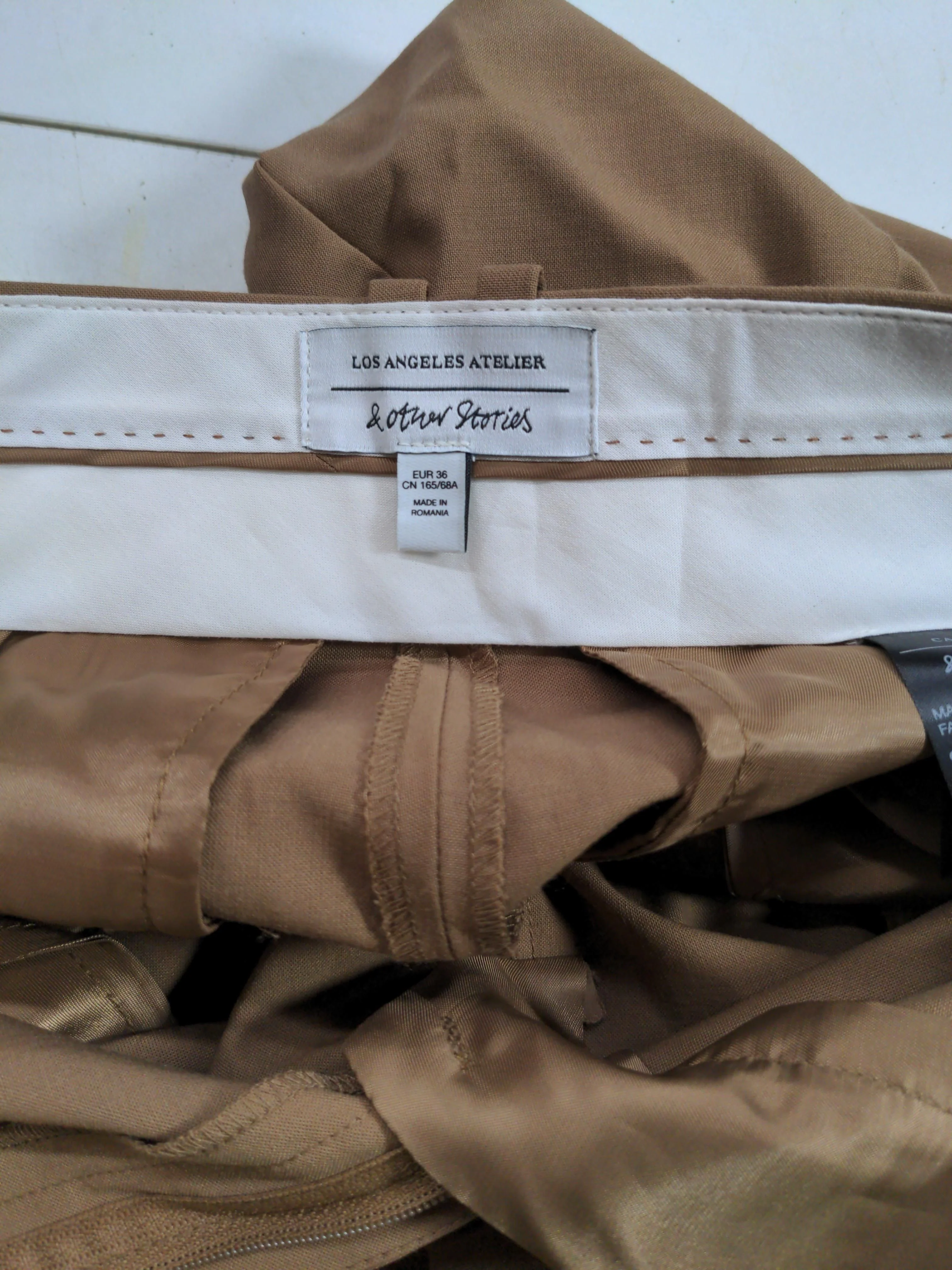 & Other Stories Women's Trousers UK 8 Brown Polyester with Wool, Elastane Chino - Image 5