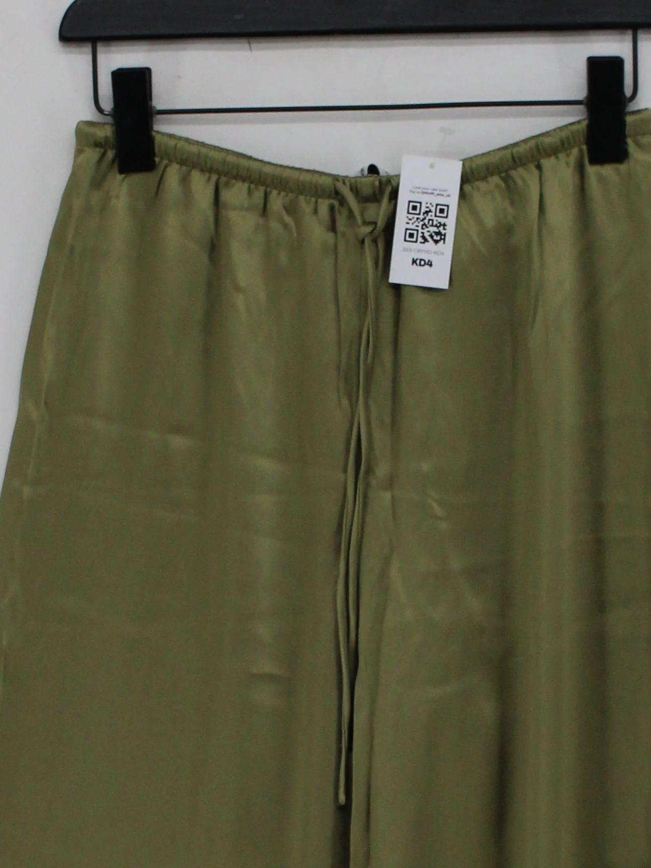 & Other Stories Women's Trousers UK 8 Green Acetate with Viscose Wide-Leg Chino - Image 3