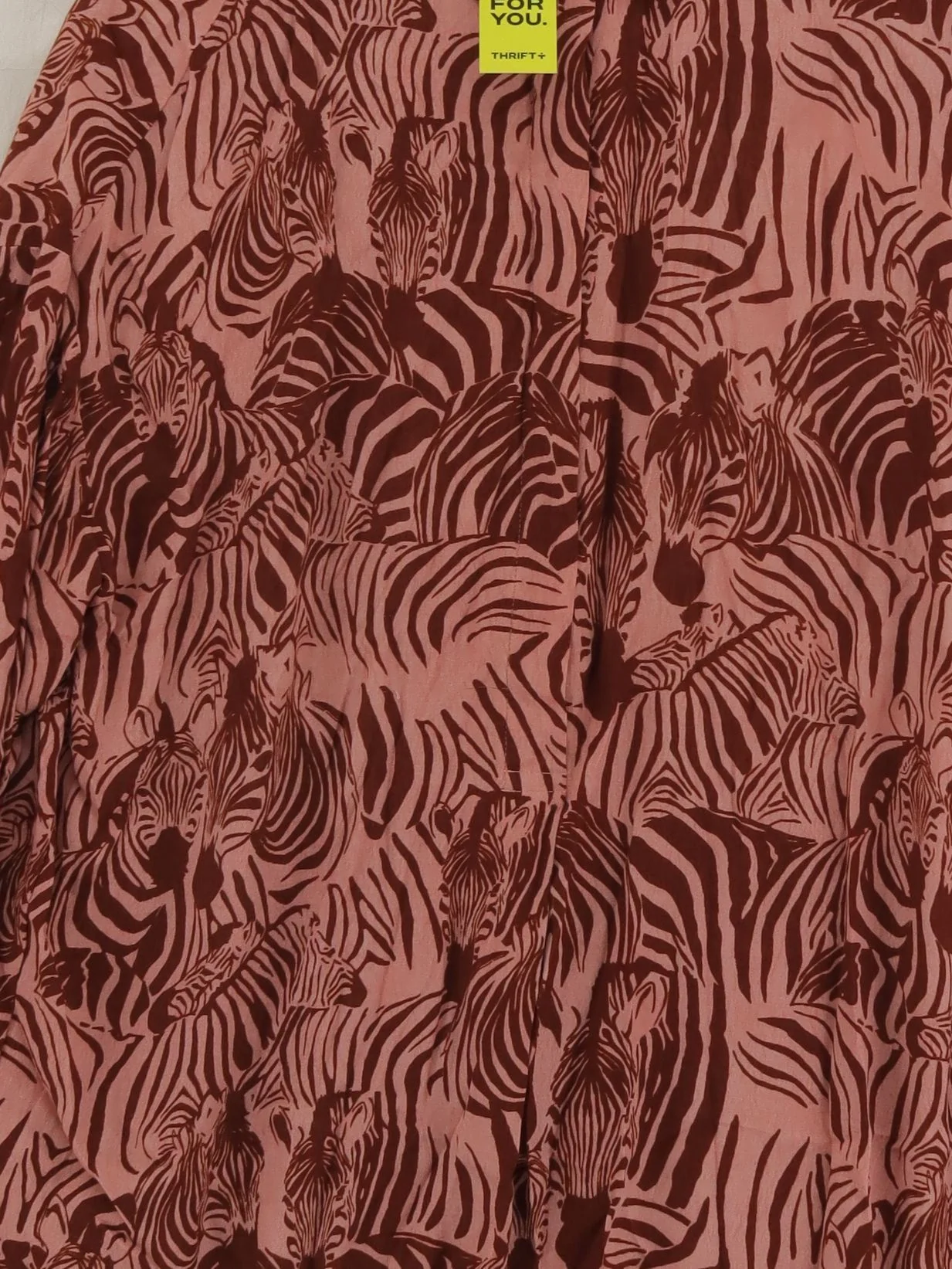 Parfois Women's Shirt Pink Animal Print 100% Viscose 3/4 Sleeve Collared Basic - Image 3