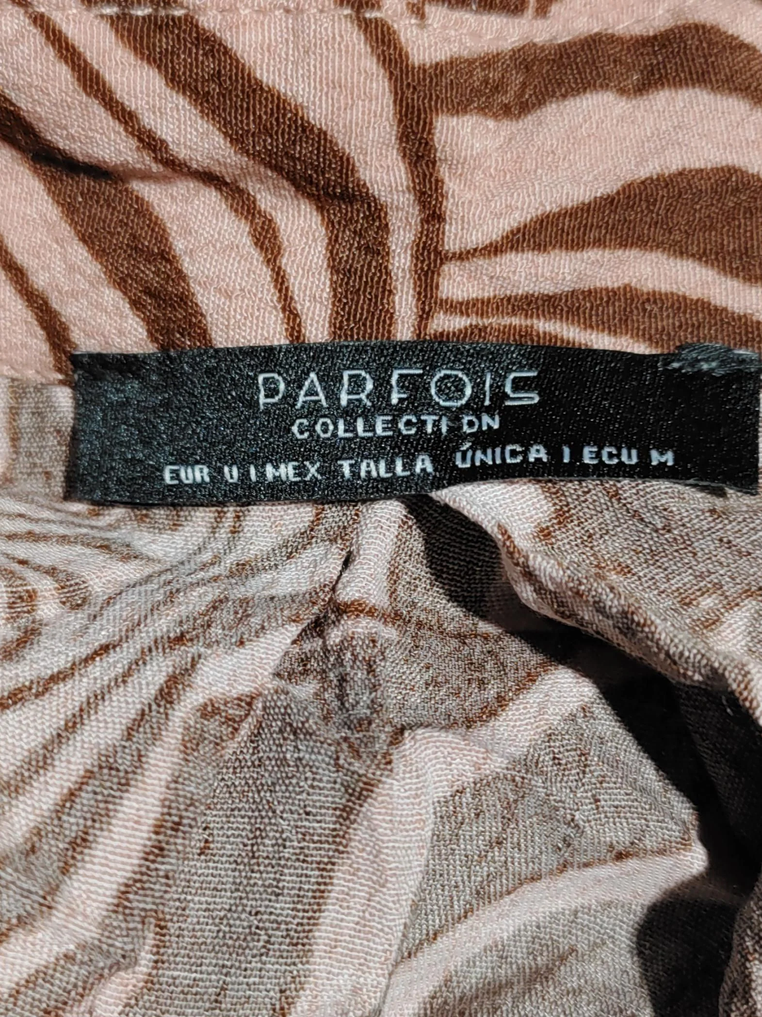 Parfois Women's Shirt Pink Animal Print 100% Viscose 3/4 Sleeve Collared Basic - Image 5