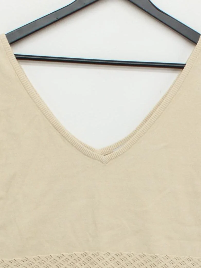 Passenger Women's T-Shirt L Cream Cotton with Acrylic Sleeveless V-Neck Basic - Image 3