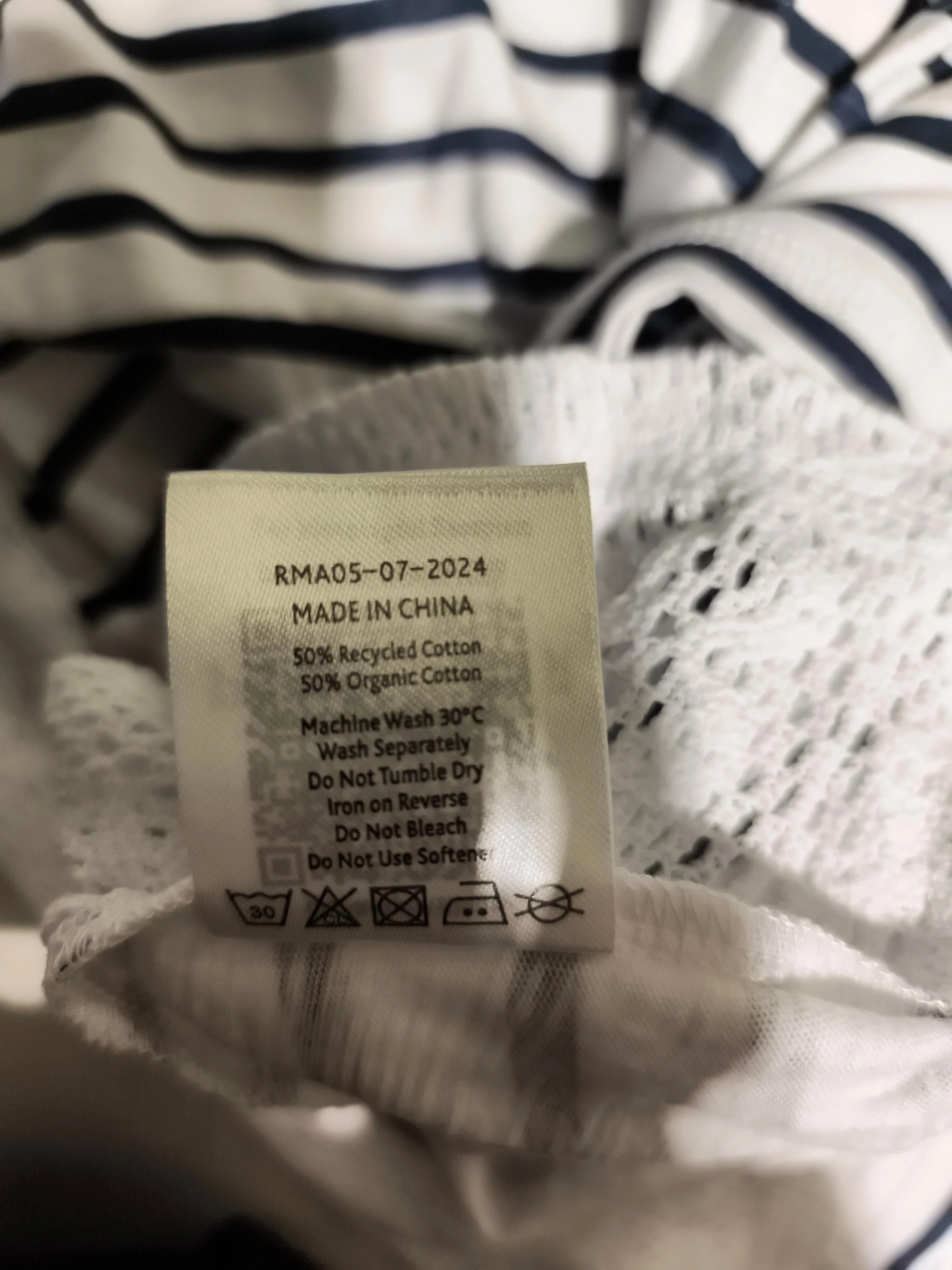 Passenger Women's T-Shirt S Multi 100% Cotton Basic New with tags - Image 6