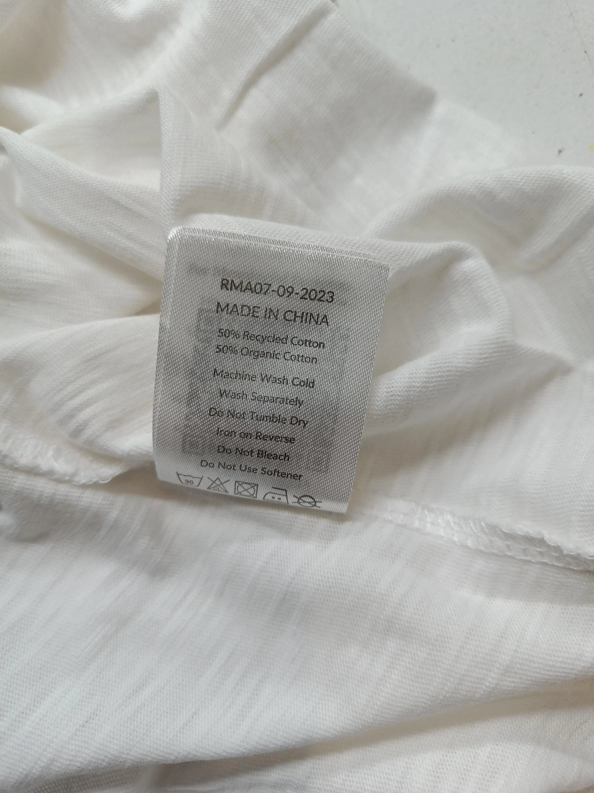 Passenger Women's T-Shirt XS White 100% Cotton Sleeveless V-Neck Basic - Image 6