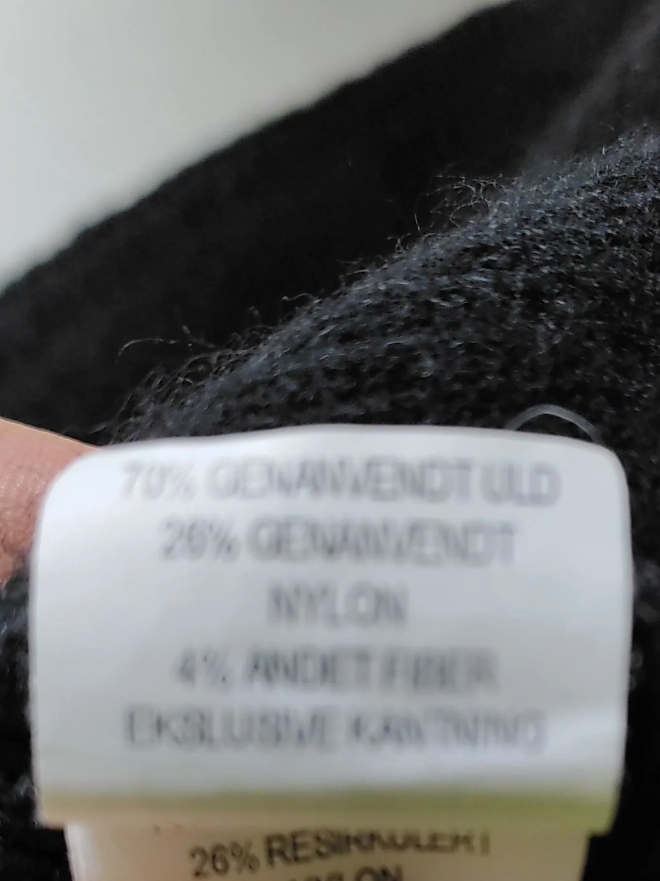 Patagonia Men's Hat M Black Wool with Nylon, Other Beanie - Image 7