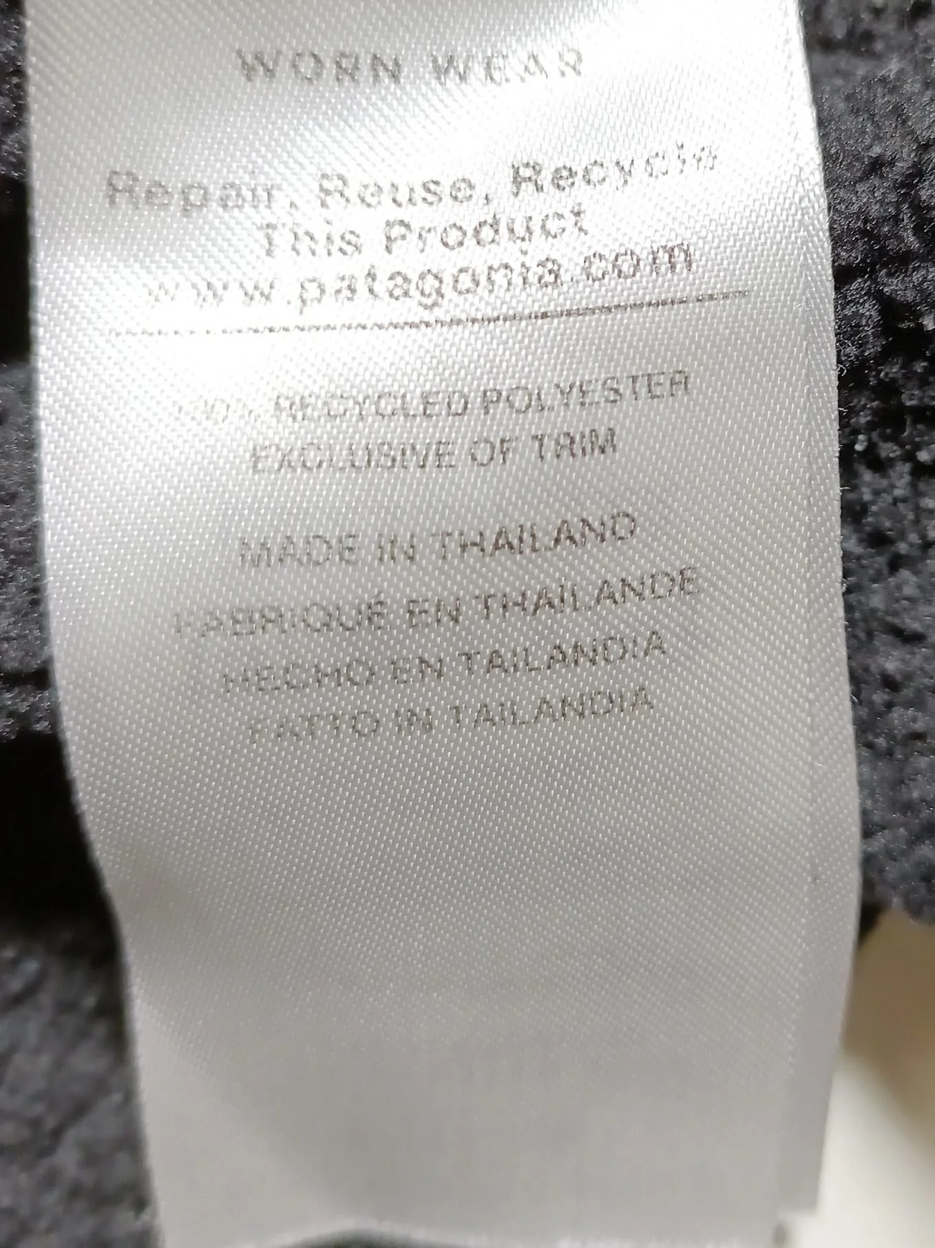 Patagonia Men's Hoodie M Black 100% Polyester Pullover - Image 7