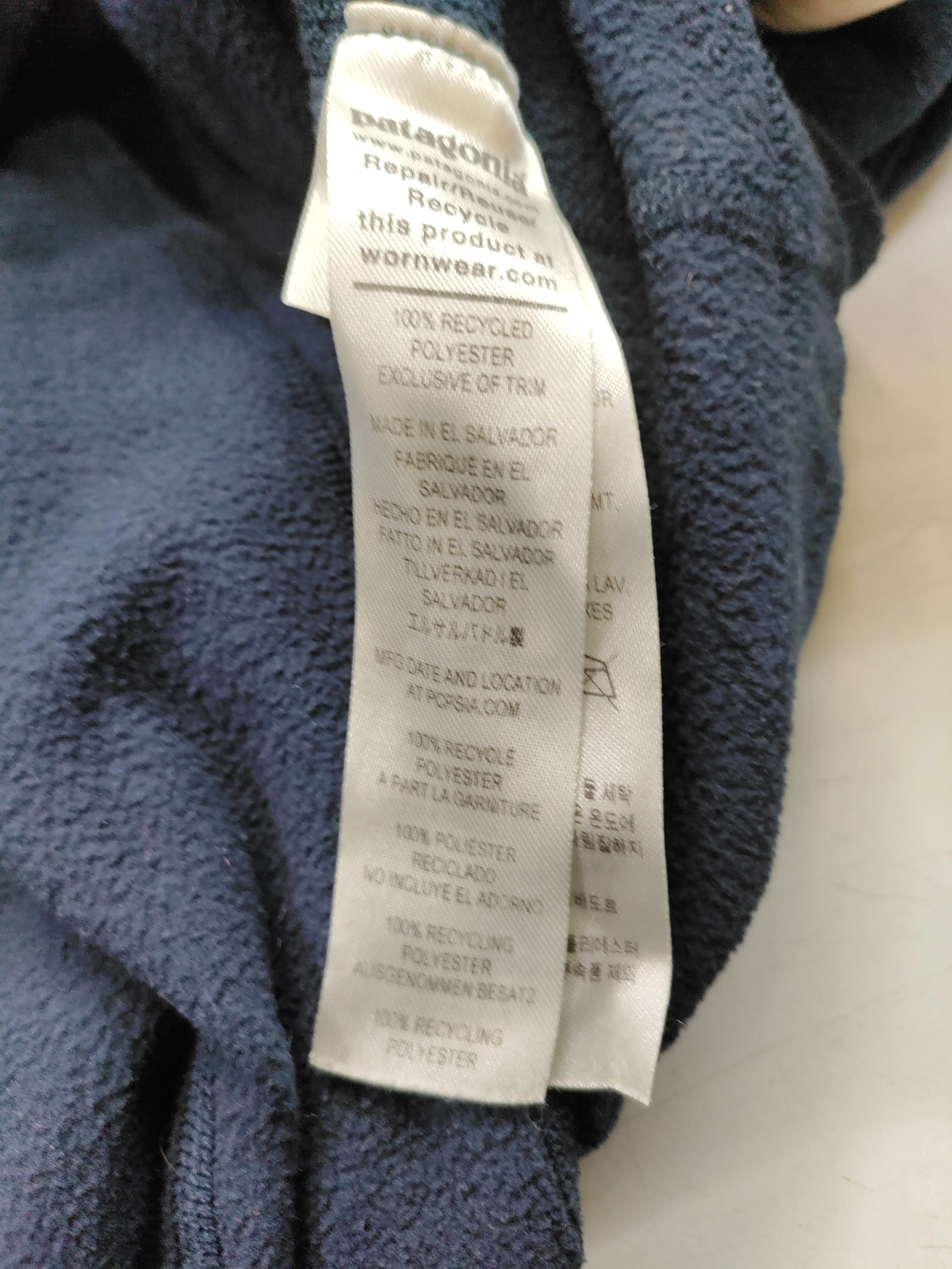 Patagonia Men's Hoodie M Blue 100% Polyester Pullover - Image 6