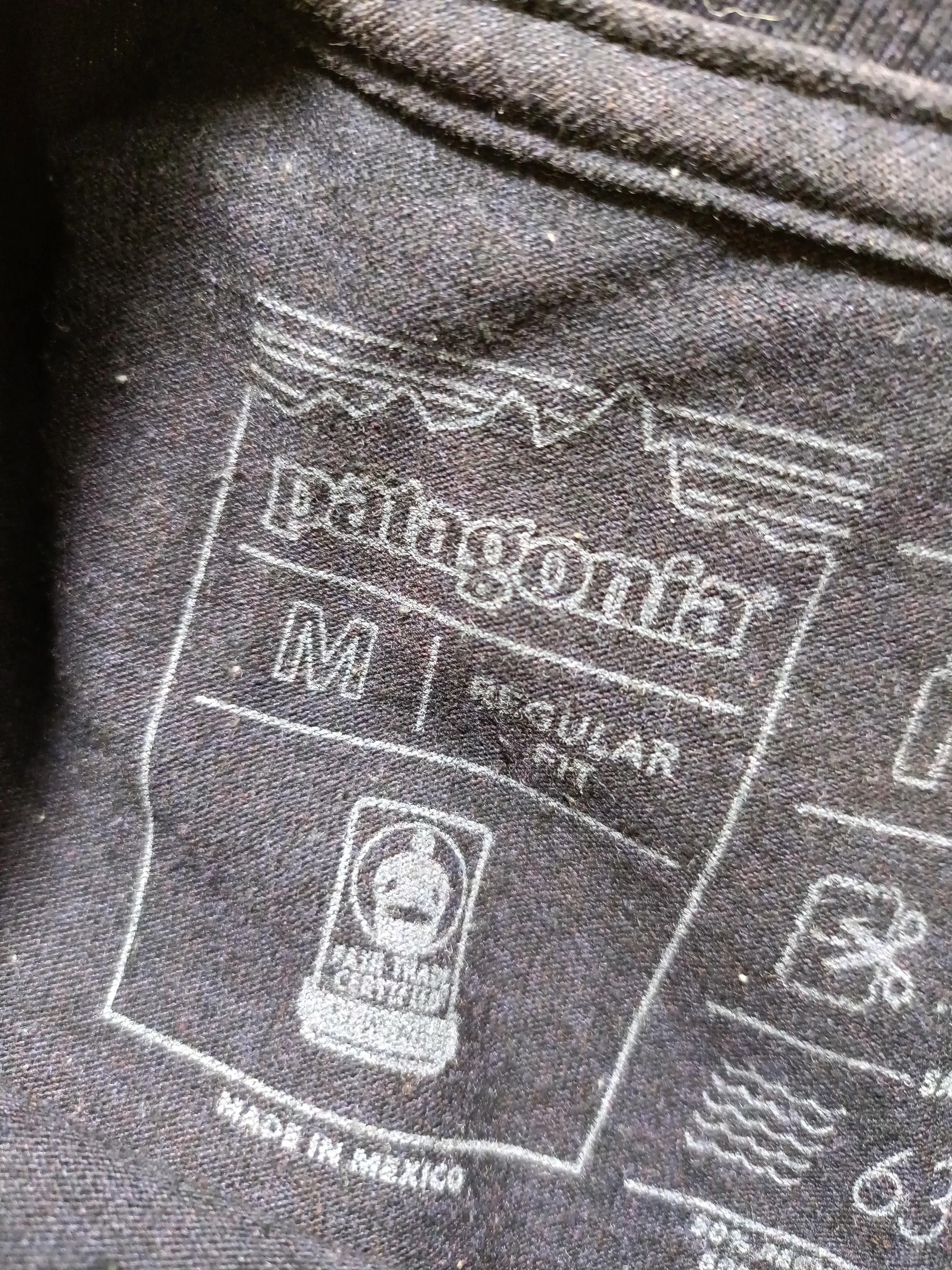 Patagonia Men's T-Shirt M Blue Graphic Cotton with Polyester Basic - Image 5
