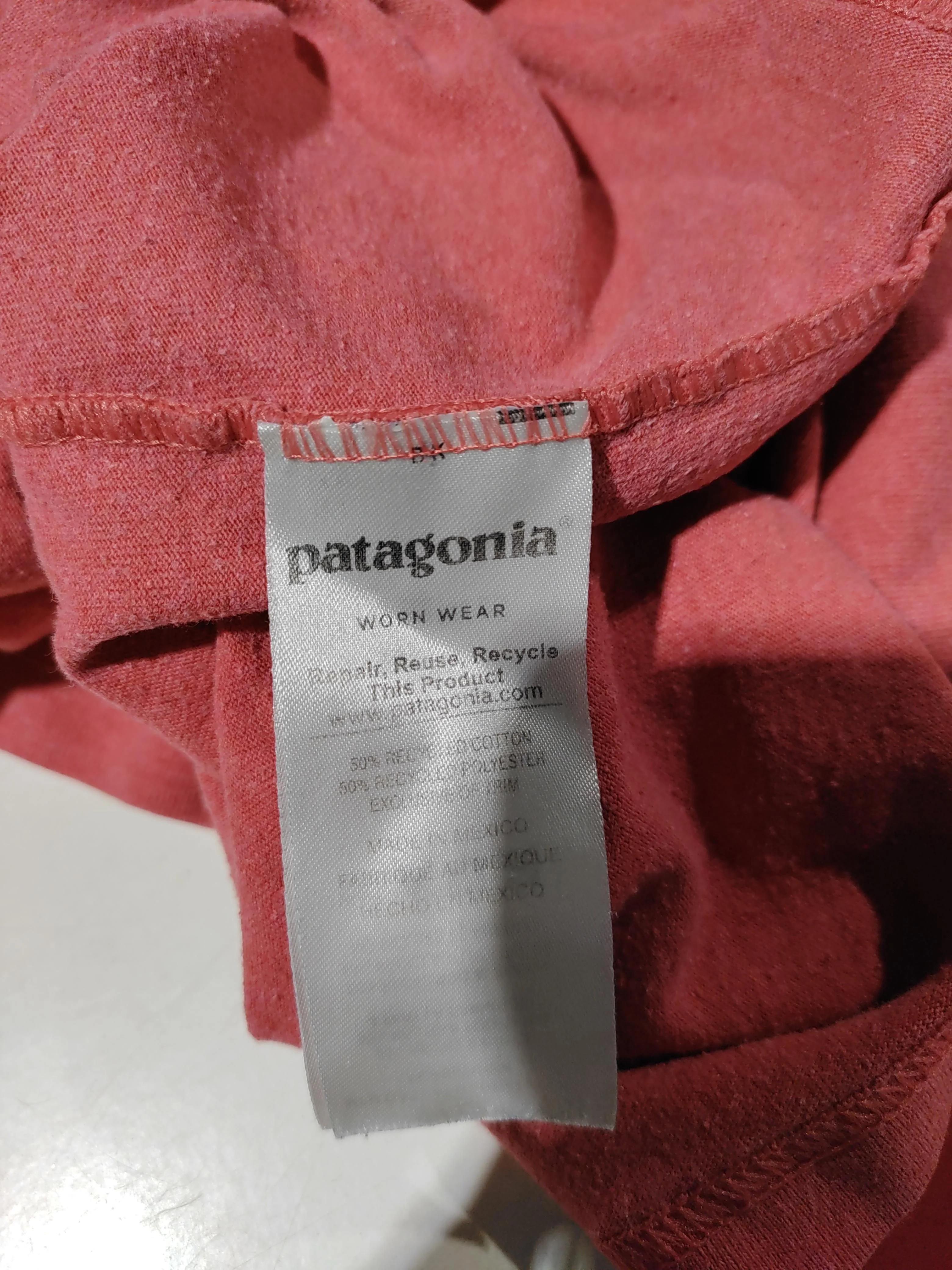 Patagonia Men's T-Shirt M Red Graphic Cotton with Polyester Basic - Image 7