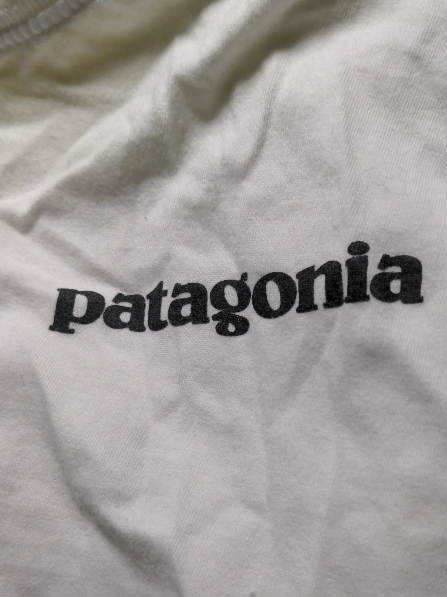Patagonia Men's T-Shirt XL White Graphic 100% Cotton Sleeveless Round Neck Basic - Image 6