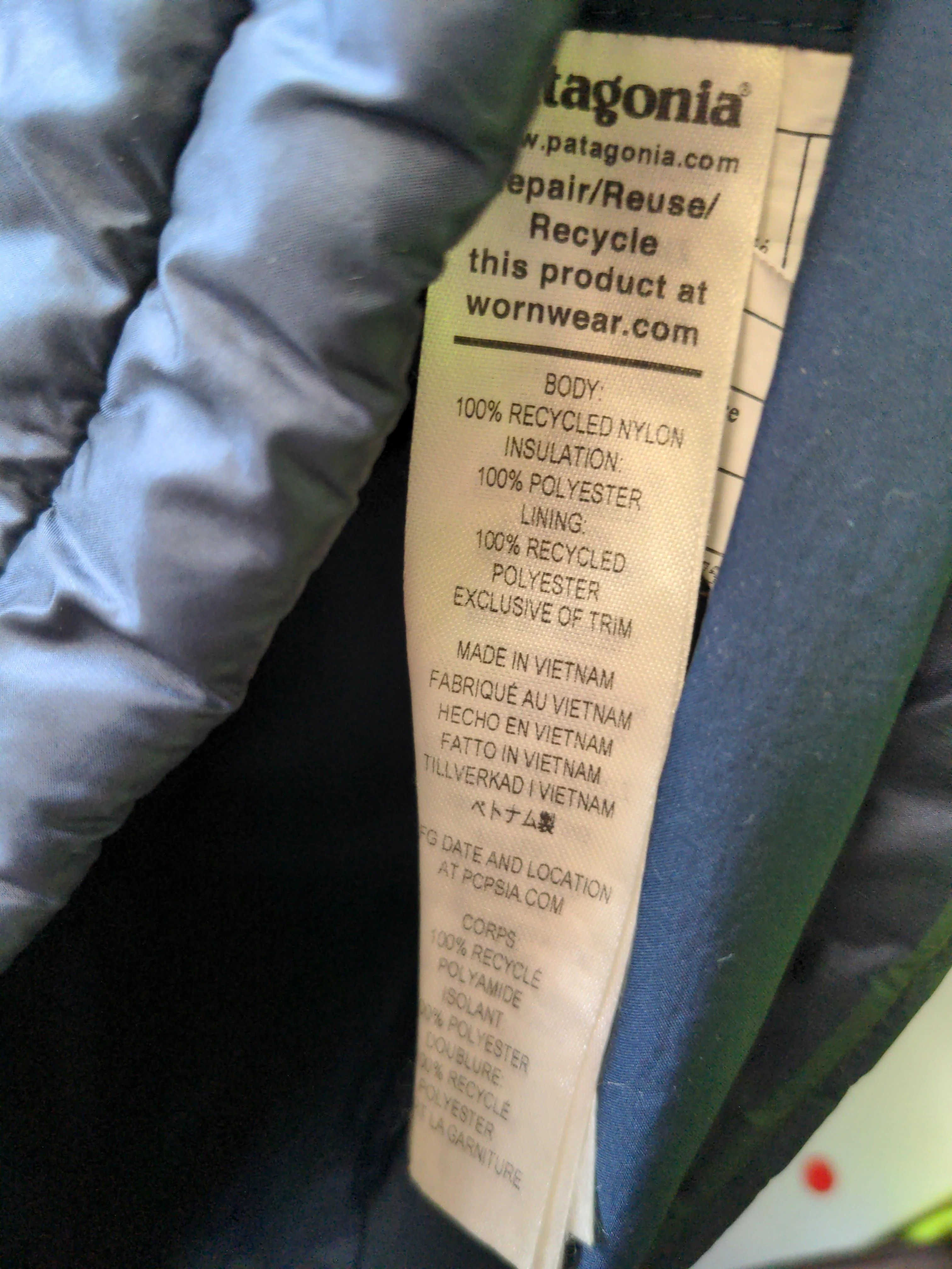 Patagonia Women's Coat L Blue Nylon with Polyester Quilted - Image 6