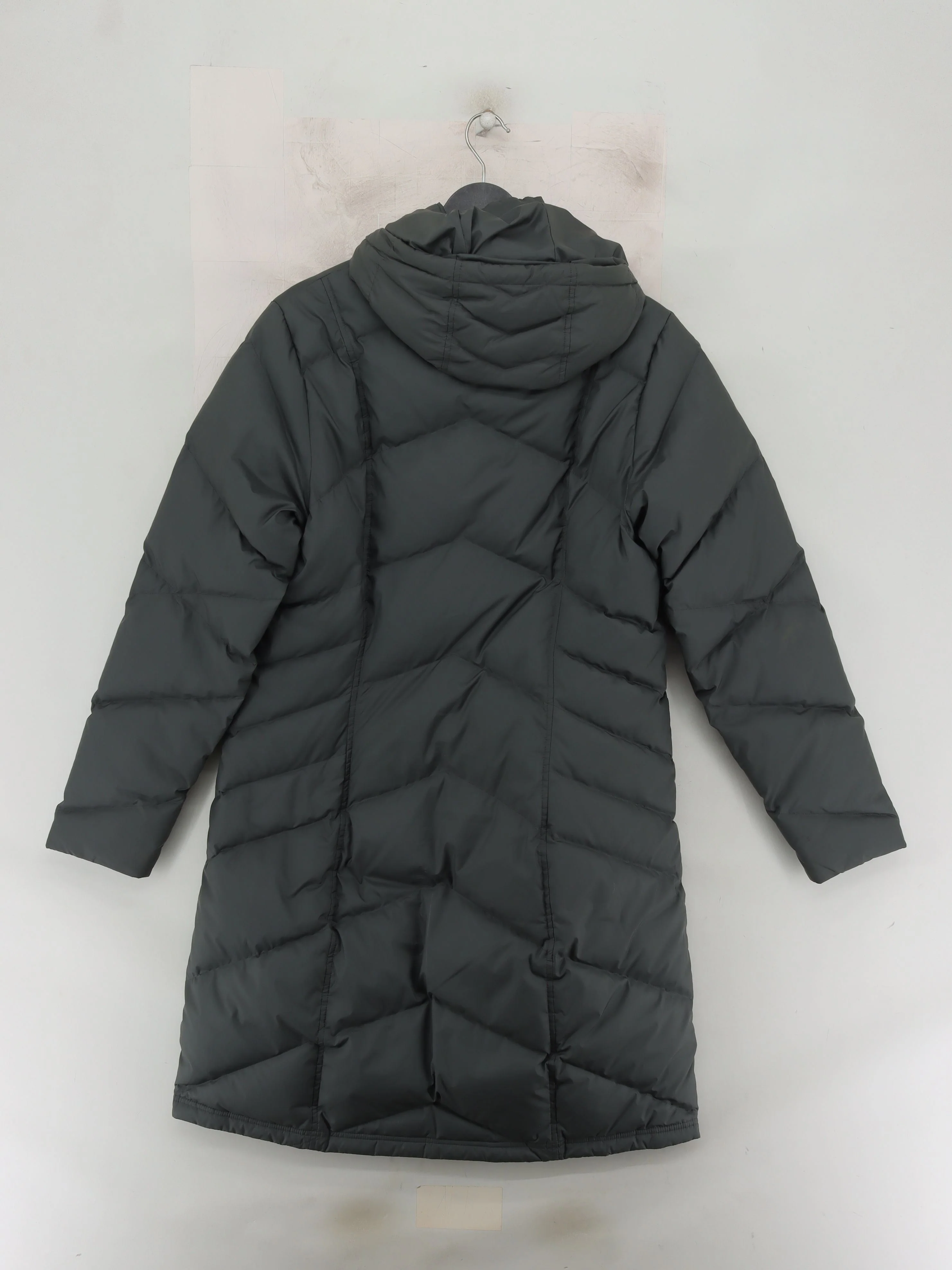 Patagonia Women's Coat L Grey 100% Polyester Puffer Jacket - Image 2