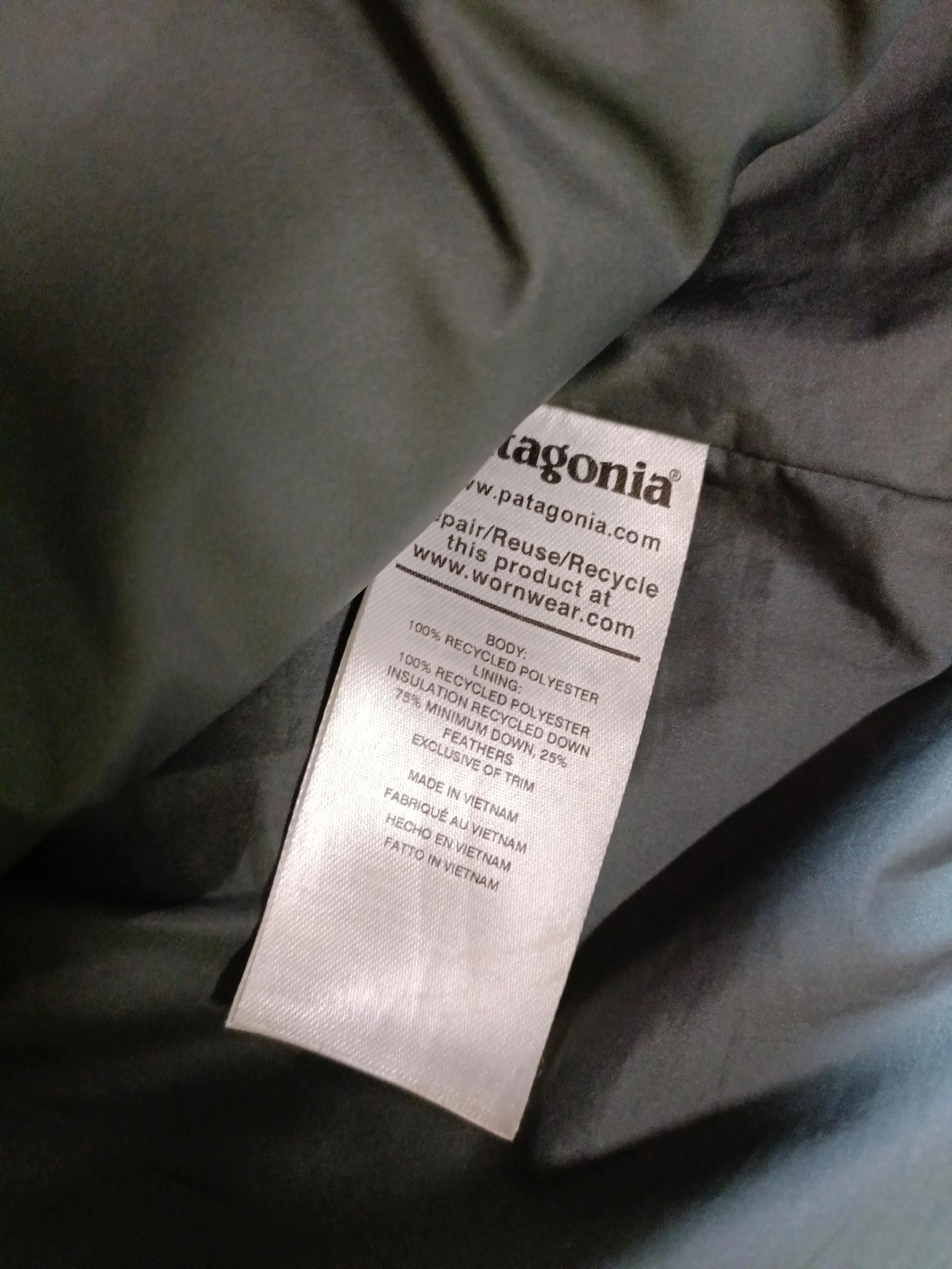 Patagonia Women's Coat L Grey 100% Polyester Puffer Jacket - Image 7