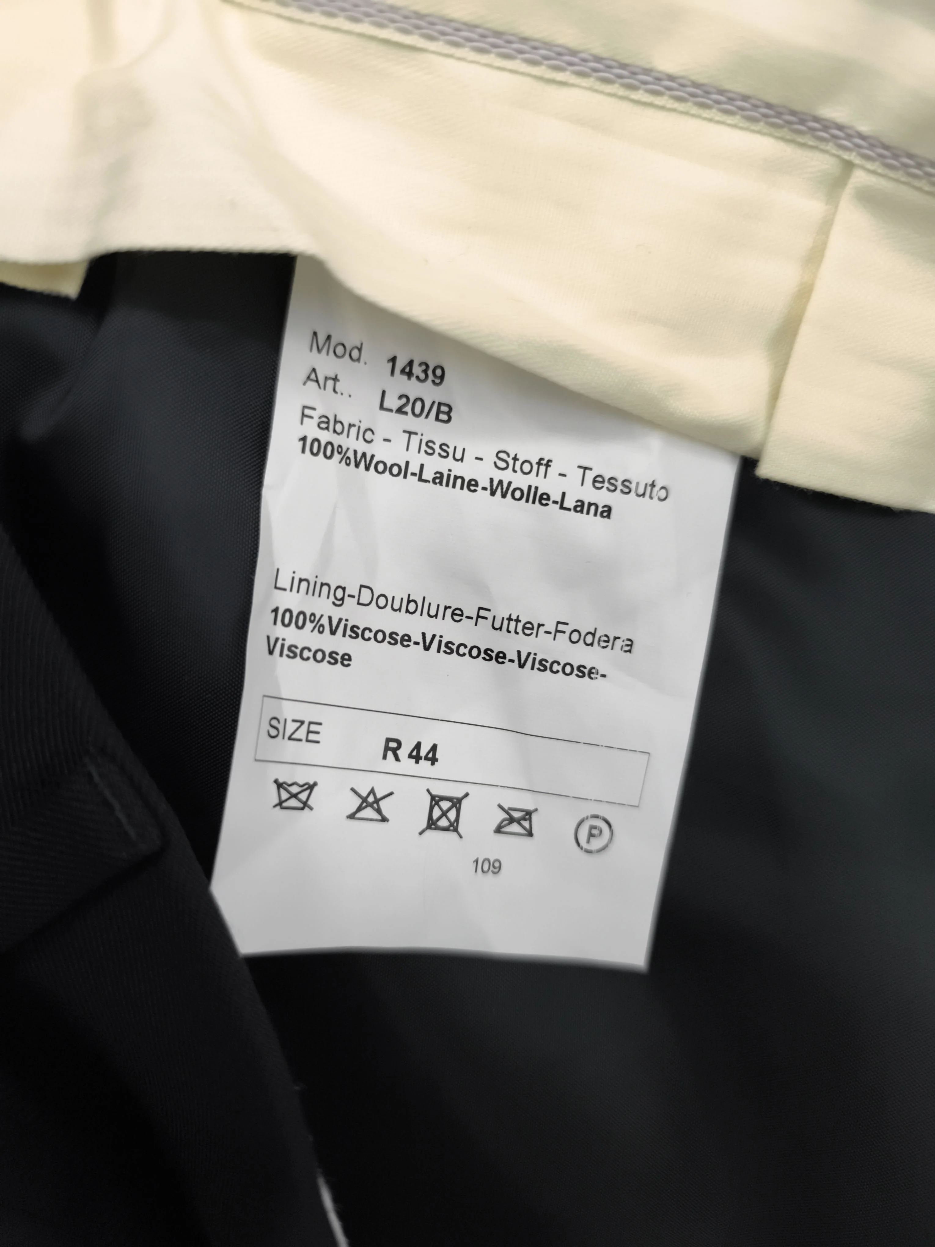 Paul Smith Men's Suit Trousers W 44 in Black Wool New with tags - Image 6