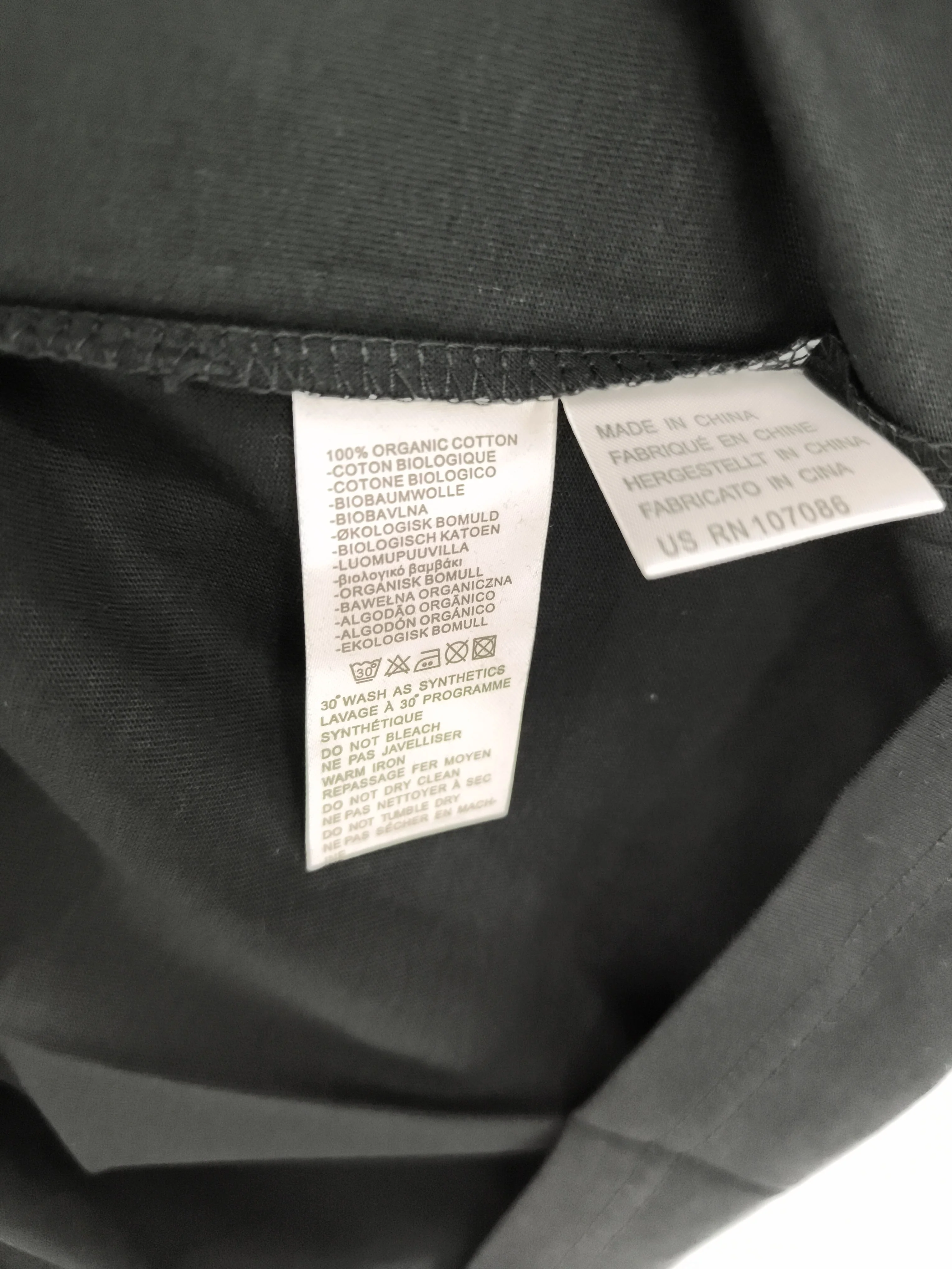 Paul Smith Men's T-Shirt M Black Graphic 100% Cotton Basic New with tags - Image 6