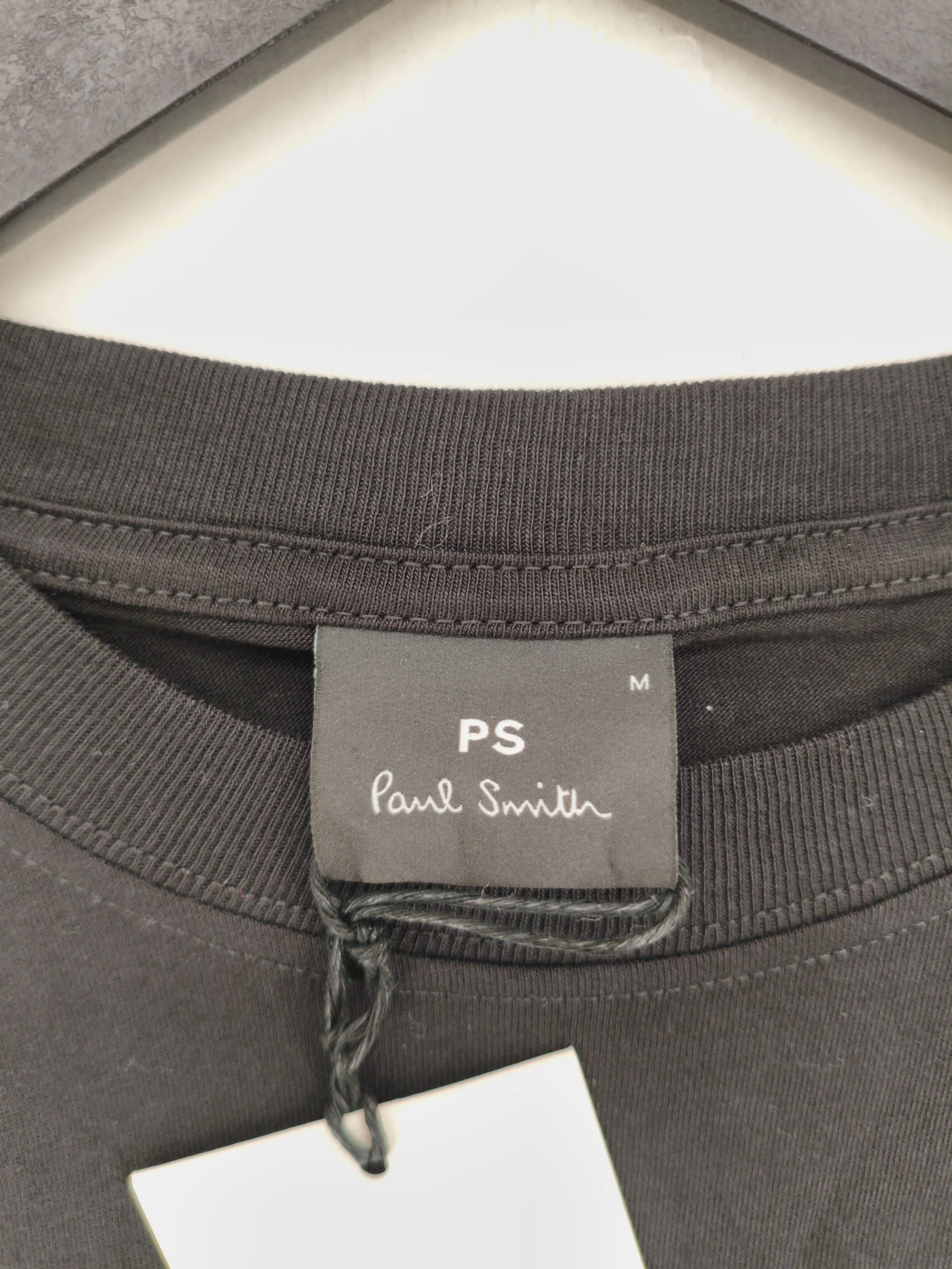 Paul Smith Women's T-Shirt M Black Graphic 100% Cotton Basic New with tags - Image 5