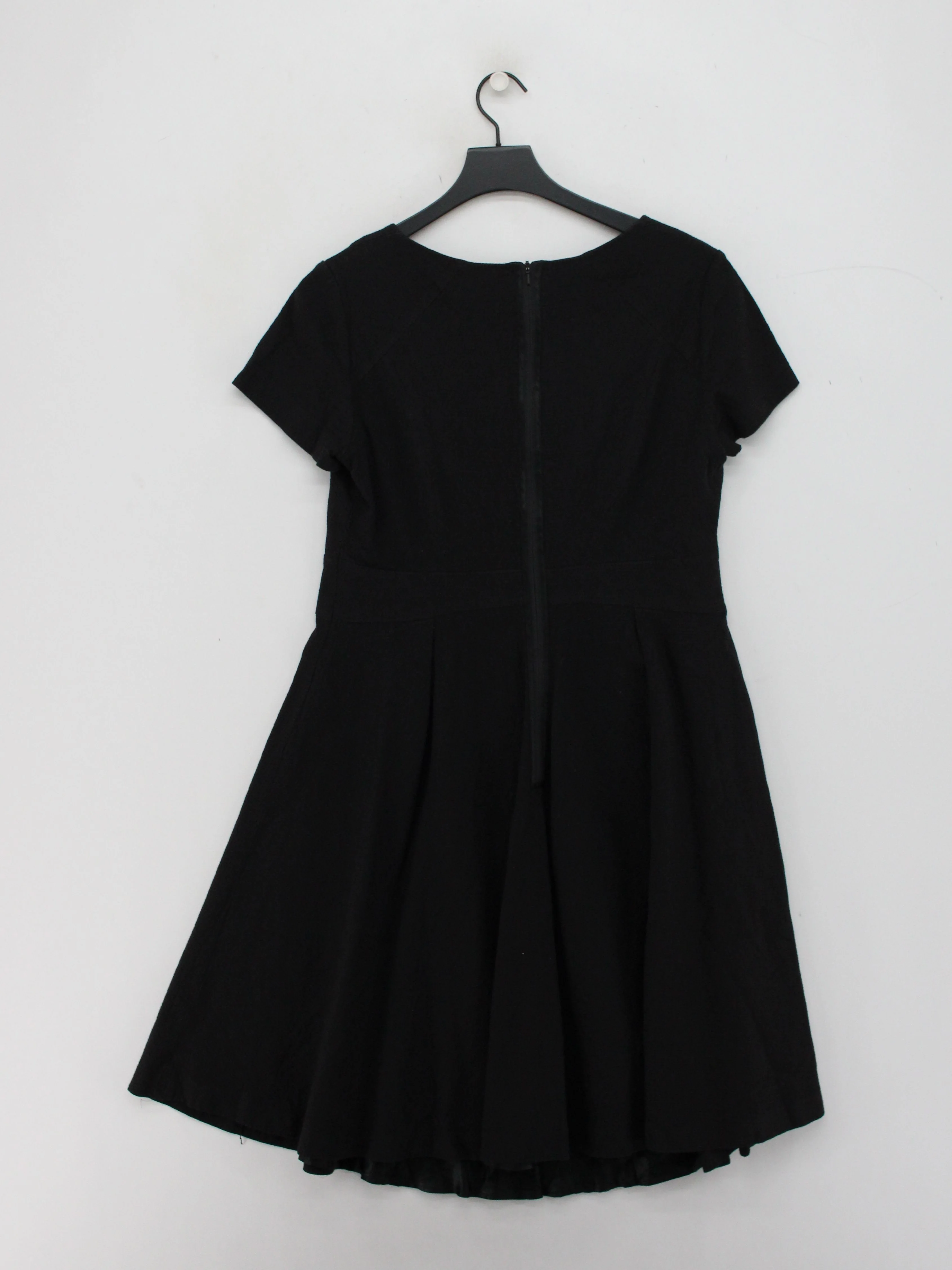 Pepperberry Skater Mini Dress UK14 in Black - Image 2