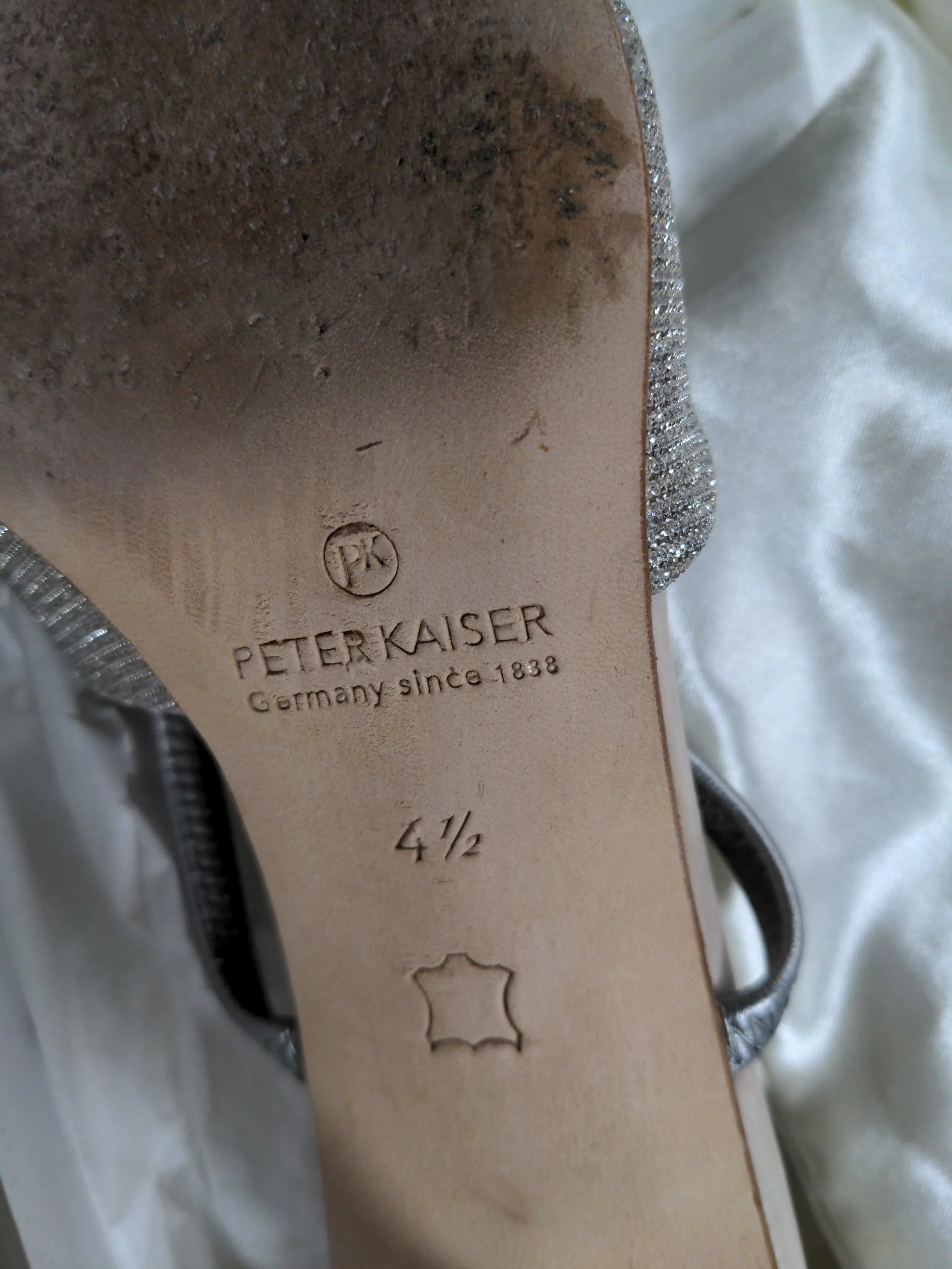 PETER KAISER Women's Heels UK 4.5 Silver 100% Leather Court - Image 8