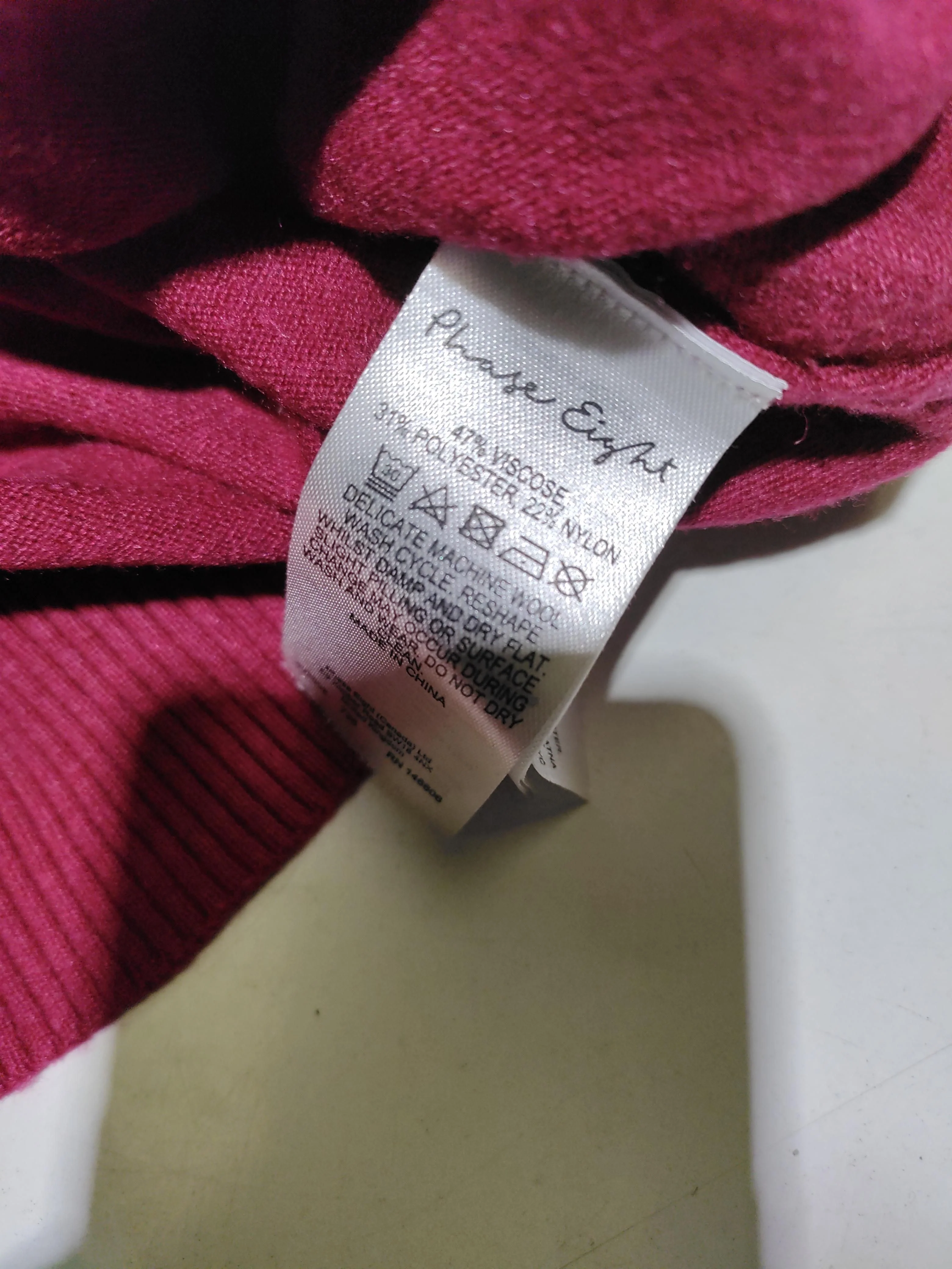Phase Eight Women's Jumper M Red Viscose with Polyester, Nylon V-Neck Pullover - Image 6