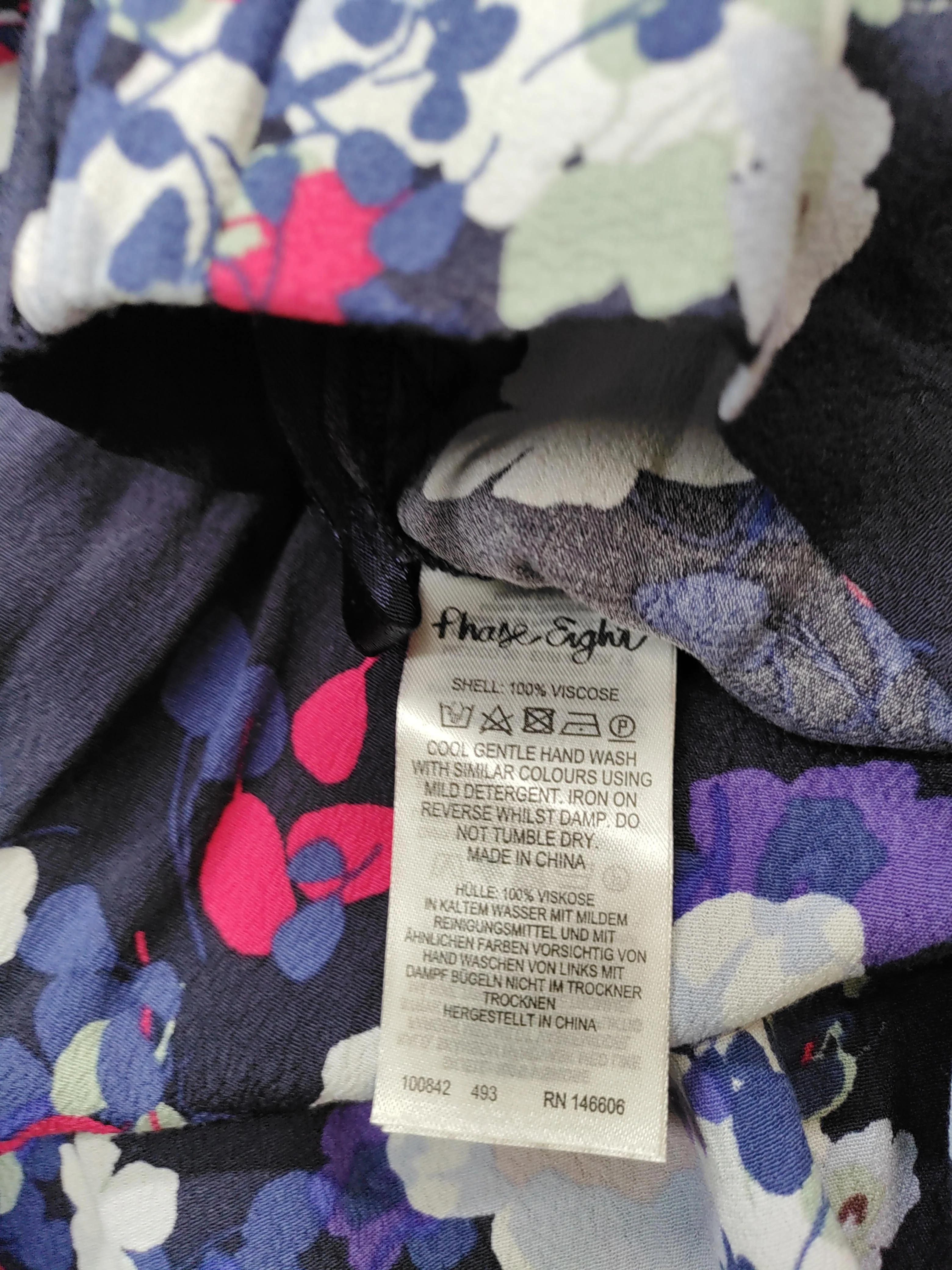 Phase Eight Women's Trousers UK 18 Multi Floral 100% Viscose Tapered Sweatpants - Image 6