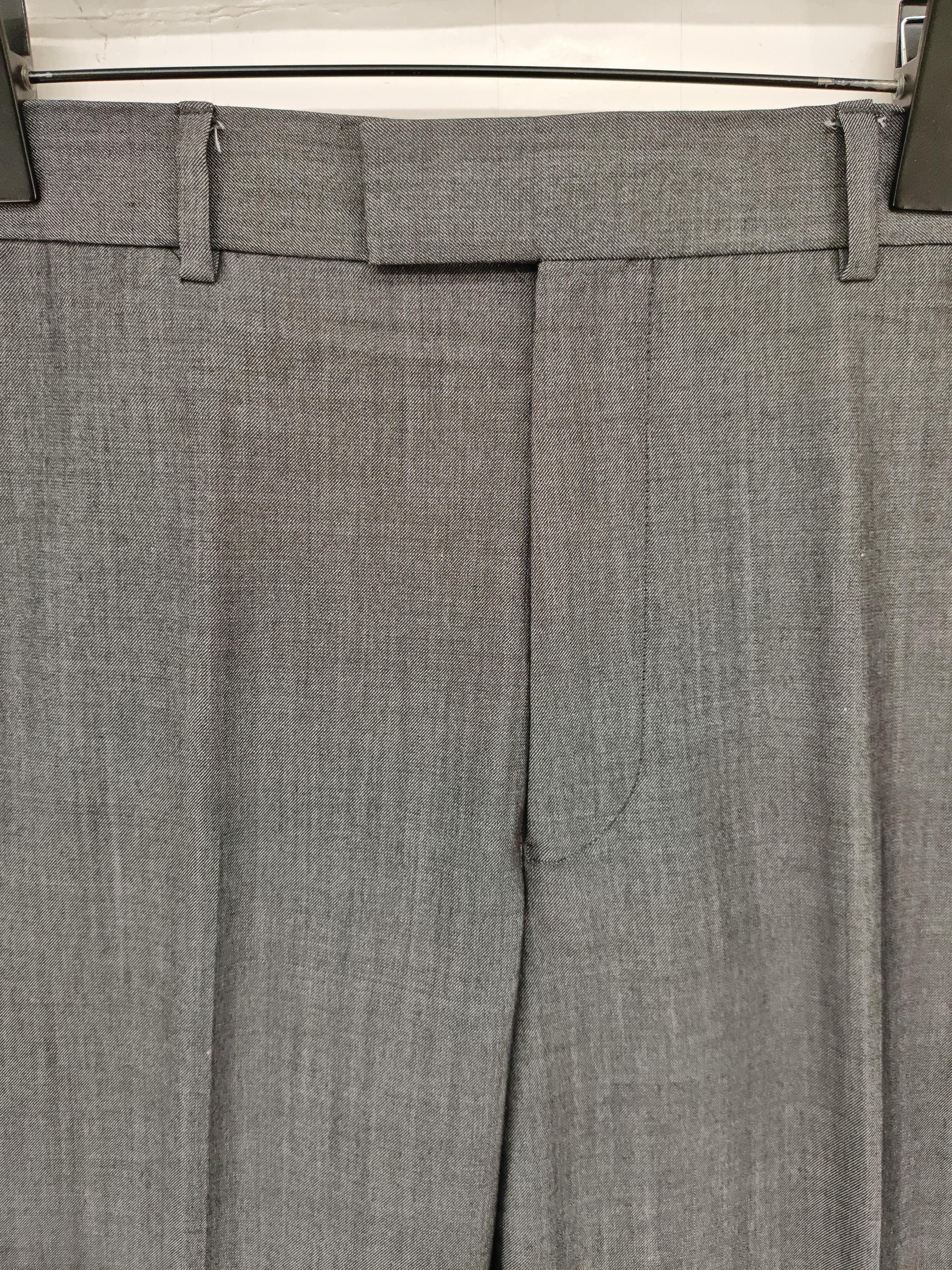 Pierre Cardin Men's Two Piece Suit Chest: 44 in Grey Polyester with Wool 2 Piece - Image 5