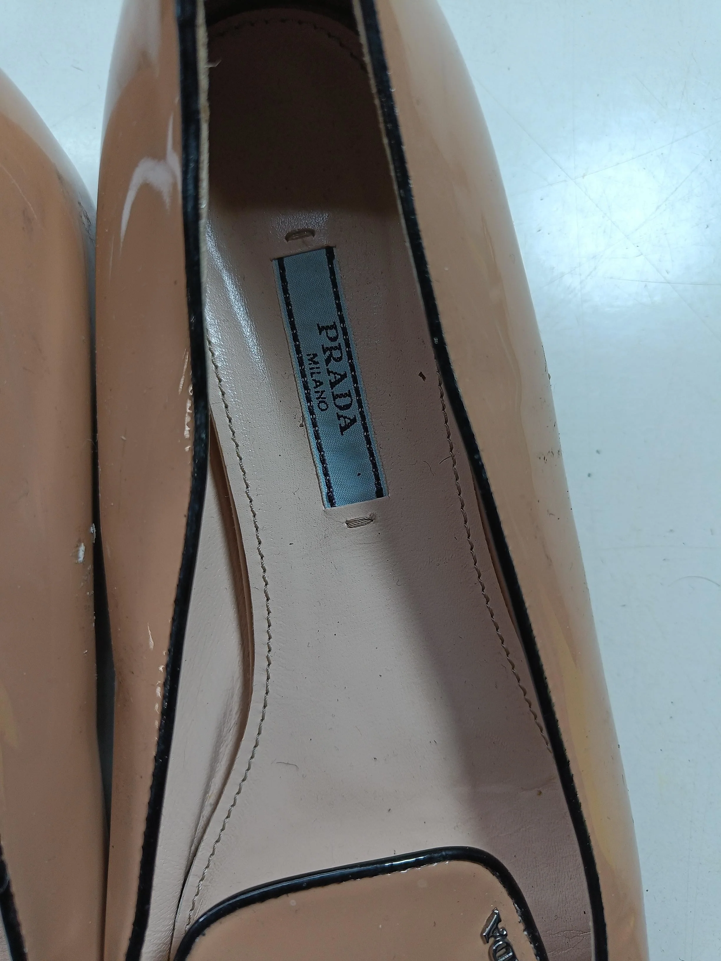 Prada Women's Flat Shoes UK 6 Tan 100% Leather Loafer - Image 9
