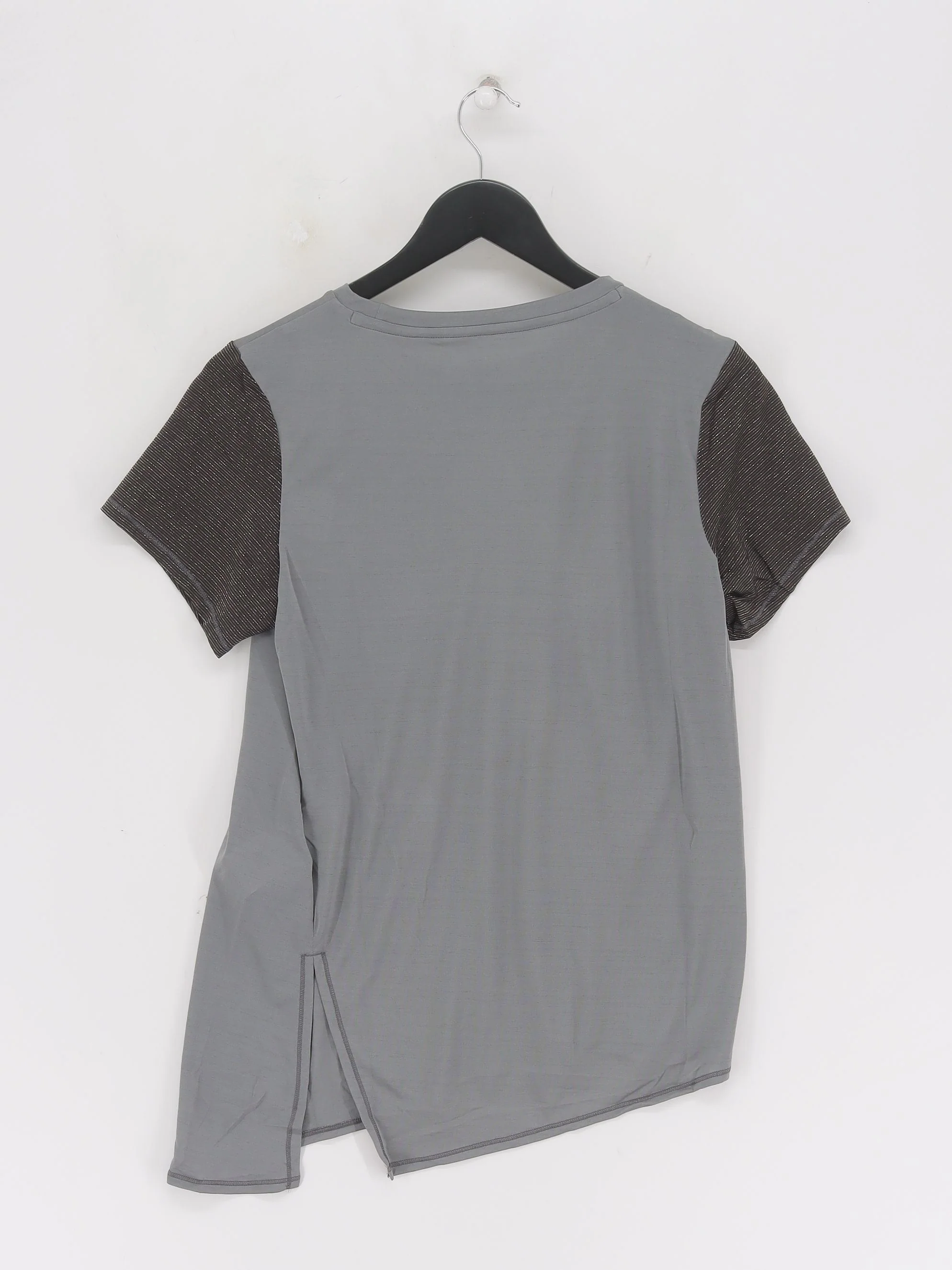 Puma Women's T-Shirt M Grey Polyester with Elastane, Nylon Basic New with tags - Image 2