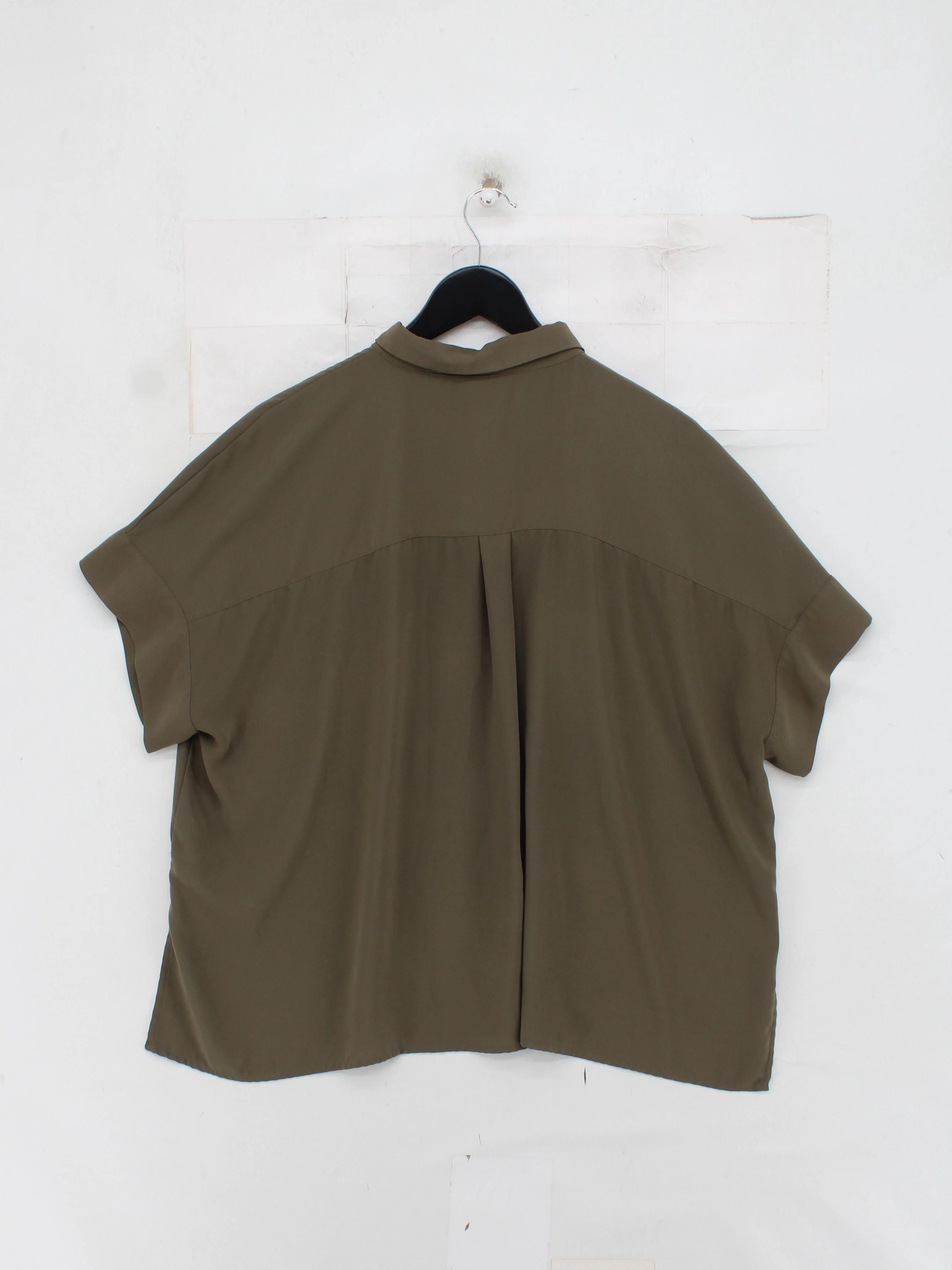Rachel Zoe Women's Shirt XL Green 100% Polyester Short Sleeve Collared Basic - Image 2