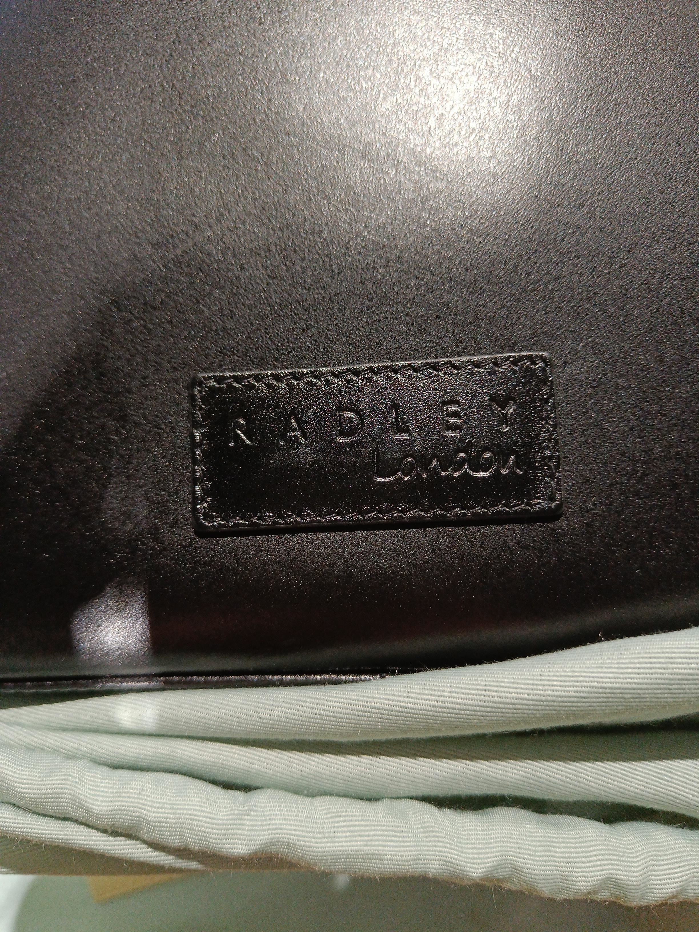 Radley Women's Bag Black 100% Leather Shoulder Bag - Image 5