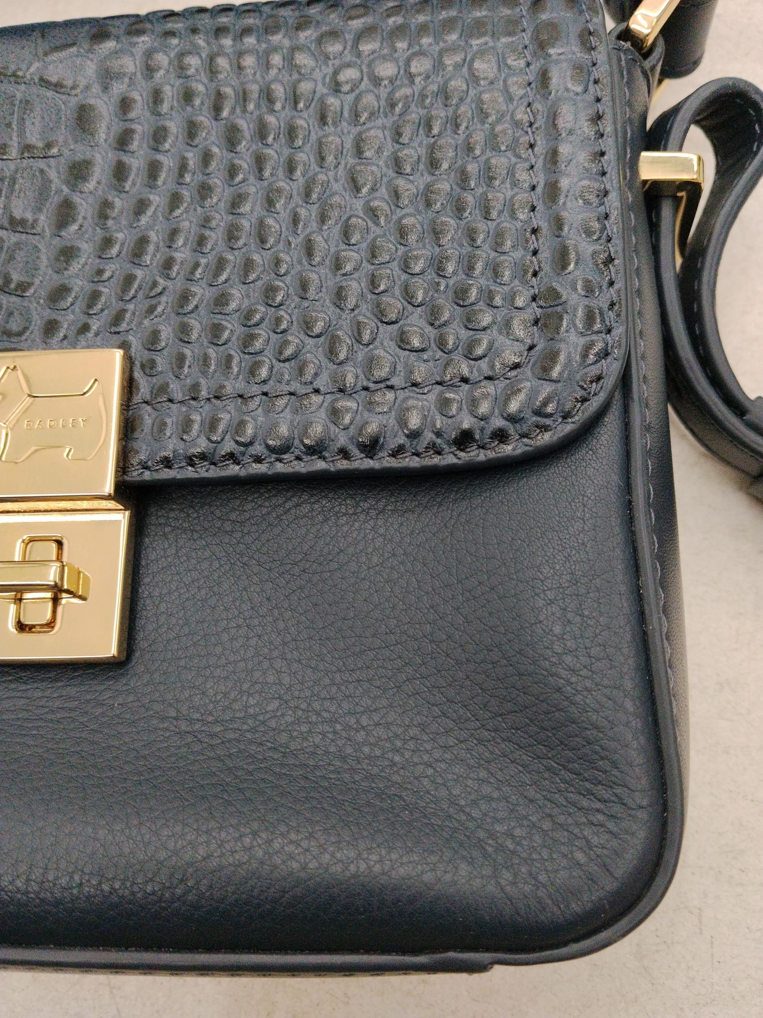 Radley Women's Bag Blue Animal Print 100% Leather Crossbody - Image 3